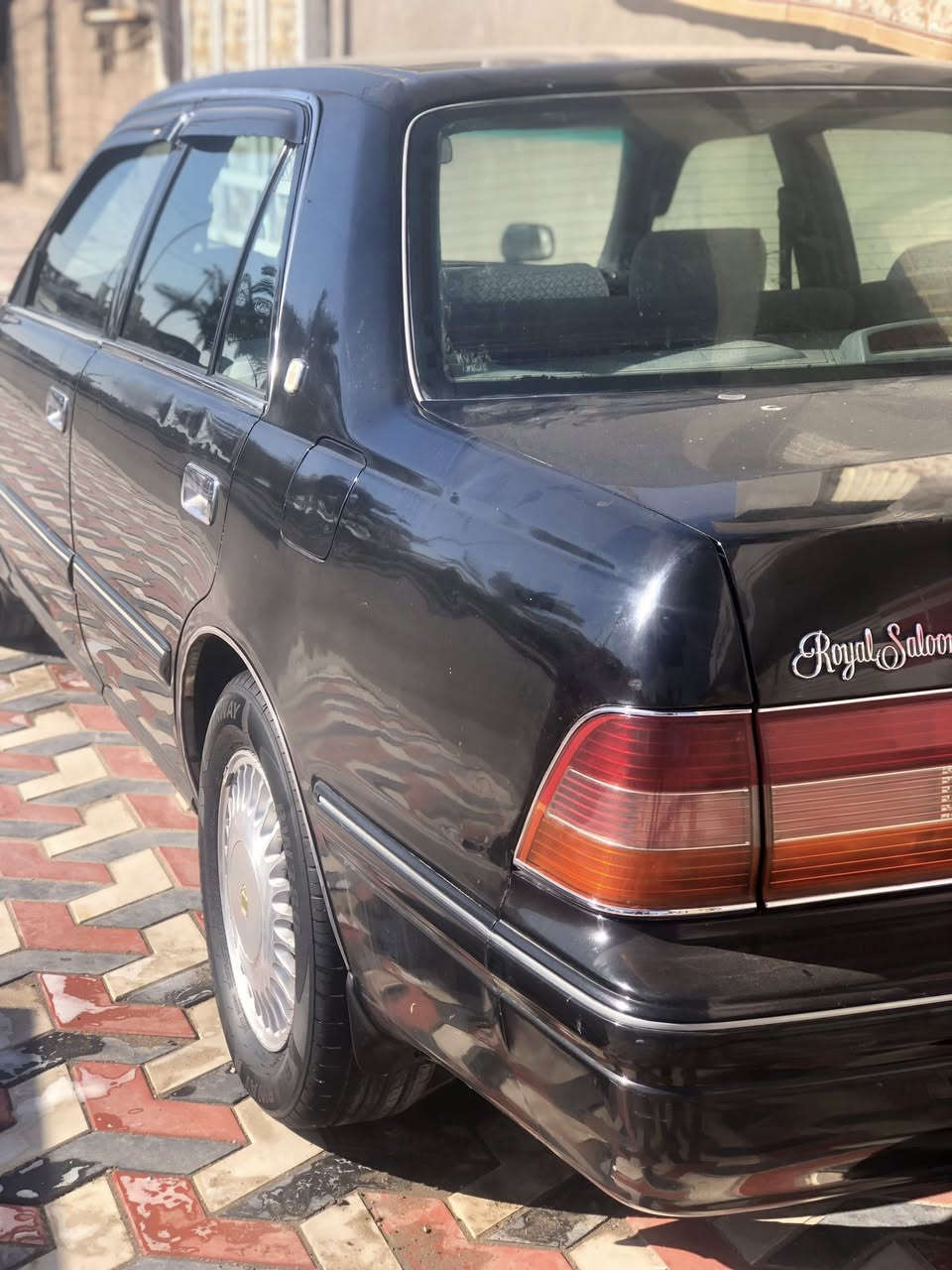 السلام عليكم راس الثور لون اسود رقم بصرة تحويل  مديل 98 مكفول گص ونقل جثة بيها مكانت صبغ مكينة گير وتبريد وحدادية خير من الله   سعرها 90 وبيها مجال وهذا رقمي بي واتساب ***********
