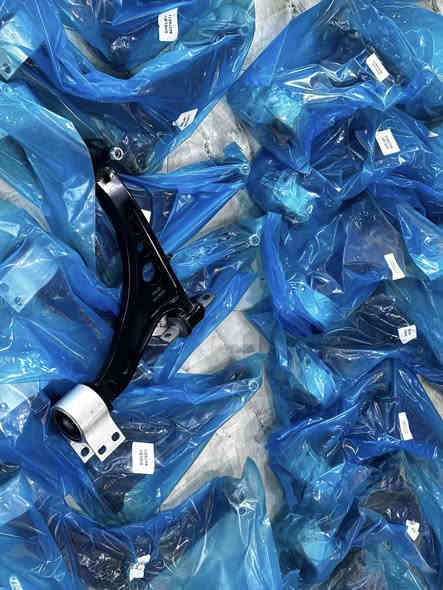 السلام عليكم ورحمة الله وبركاته 
تحية طيبة 🌸
❌عرض خاص ولفترة محدودة ❌
تعلن شركة الكاسر 
عن وصول حدادية ماليبو وجميع انواع الشوفر 
طبلة ماركة شيلبي 50 الف 
طبلة صيني كوبي 35 الف 
شمعة (مغزل)صيني 7 الف 
شمعة ( مغزل )شيلبي 10 الف 
اذان او دچة محرك 50 الف 
اذان او دچة كير 50 الف
ويوجد لدينا وكالة GM 
 
❌وايضاً يوجد لدينا خصومات ع الصيانه❌
يعني متتحير تخلي سيارتك يمنا احنه نشتغلها وع مسئوليتنا 🏎️❌
للحجز والاستفسار 
***********
‭0780 100 7476‬
وات ساب 
النجف الاشرف 
حي الامير مقابل شارع الزهور
