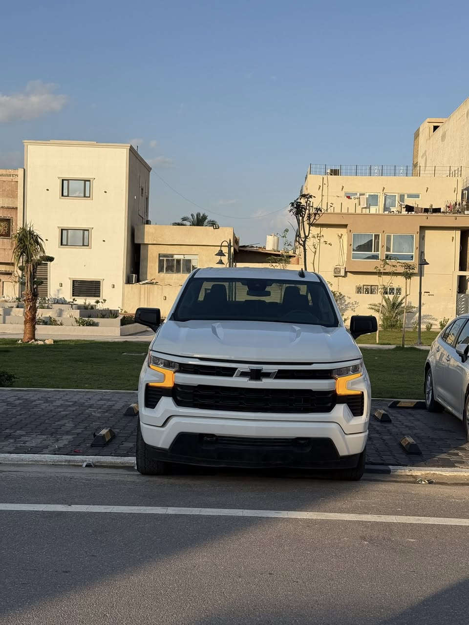 للبيع او مراوس شنو عندك مراوس دزلي 👇🏻👇🏻

✅ للاستفسار الاتصال على الرقم : //***********//

ماشاءالله 🤍🔥🔥

الوحش الامريكي ✅

CHEVROLET SILVRADO 1500 RST 2023🔥

ملاحظة : ( السيارة باب طويل بدي قصير المرغوب🔥 )

محرك : 8 سلندر 5300 4x4 دفع رباعي🔥

💸

السعر : 290 ورقة الشراي  يتصل السيارة بدون لوحات  ✅

💸

السيارة وارد امريكي ضررها جانبي مو وجه البچم✅ : جاملغ وباب اصلي تبديل + حافة البنيد متعورة وما تصلحت هم بدلت بنيد 

بأختصار السيارة تبدلت بيها 3 قطع ✅🔥

مواصفاتها : 

رادار امامي✅

نظام تحذير ⚠️✅

مقاعد كهرباء✅

مقاعد تدفئه✅

شاشه ايباد✅ الشكل الجديد🔥

عينة دجتل✅

نظام اطفاء المركبة✅

تحديد مسار✅

تحذير امامي✅

كير تعليگ✅

باب خلفي كهربائي✅

تشغيل عن بعد ✅

دواخل ترحيب✅

تدفئه مقود✅

مودات قيادة✅

مداخل USP + تايبسي✅

انارة بالبدي✅

وهواي مواصفات بيها بعد مواصفات RST معروفة✅

السيارة جديدة احلى من الصور 

مكان السيارة: البصرة//

#ملاحظة: الي يحب ينضم لكروب مزادات كاليفورنيا الامريكية

استفسار عن اسعار المزاد ام الشحن 

https://chat.whatsapp.com/Ht3JOZZUA2XC0WIPsAqIgq
