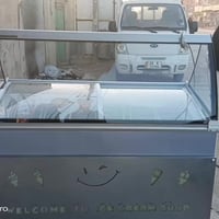 عارضة ايس كريم • ٩٠/١٠٠ • نجف