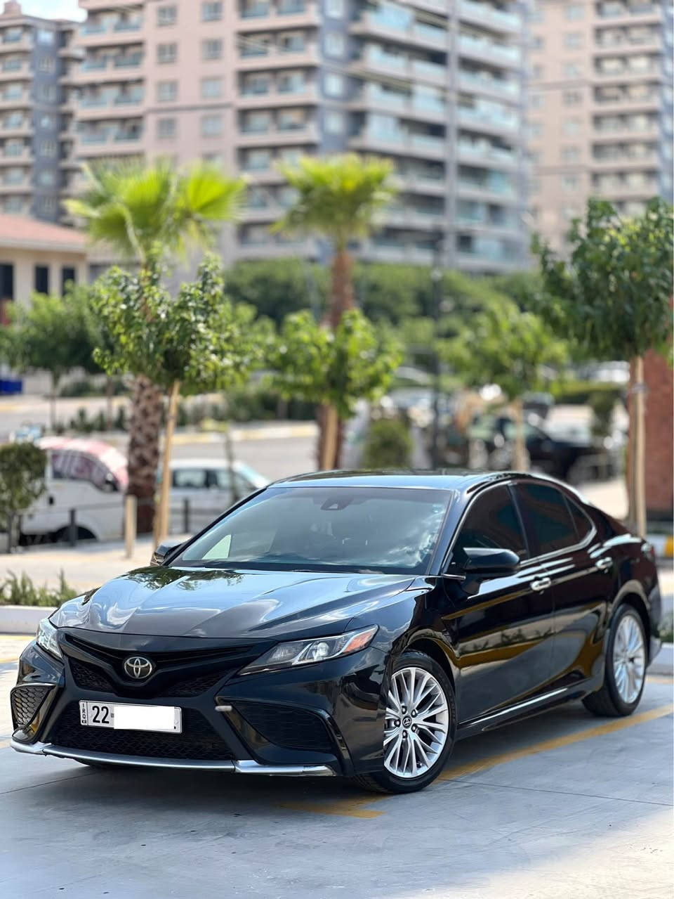 Toyota Camry SE نمونە لە جوانی ڕەشی قەتران 
کامل جوانکاری بۆ کراوە پێشی کراوە بە ٢٠٢٤ 
بەگلایت لێگزز - ویلی کامری ڕوسی تاقانەیە لە جوانی 
مواسەفاتی SE ( کوشن جلد و کارەبا - ڕادار و خەتی جادە - گێڕ سپۆرت سوکان - Carplay) 
١ پارچەی بۆیاخە بەس بۆنیت - ٢ پەڵە ساردی هەیە 
١ پەڵە pdr 
مودیل ٢٠١٨ یە ١١٢ هەزار ڕۆیشتووە 
گێڕ و مەکینەی نەکراوەتەوە بەشەرت بێ عەیبە 
ڕەقەم هەولێرە سەنەوی تا ٢٠٢٩ تازەیە 
سەیارەکە لە سلێمانی ناوشار 
نرخ: ١٦٠$ و معامەلەیەکی کەم 
سەیارەی مەعرەز نیە گۆڕینەوەش ئەکەم
*********** السليمانية, العراق
