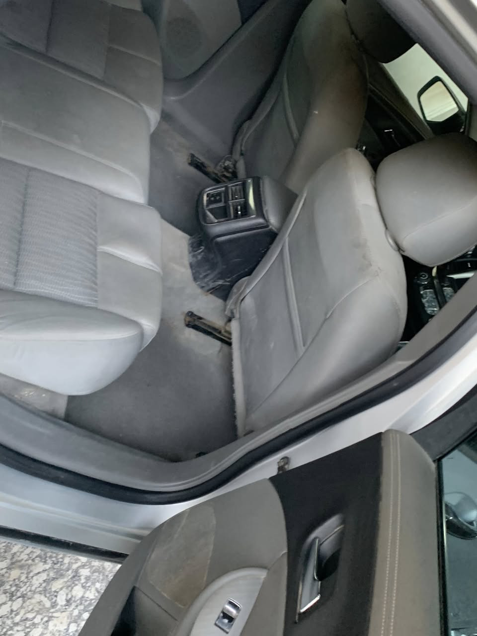 للبيع امبالا 2016نضيفه محرك 6مكينه وكير كفاله تبريد قطعتين ثلج رقم سليمانيه انكليزي بسمي السعر 117ديالى بعقوبه ***********
