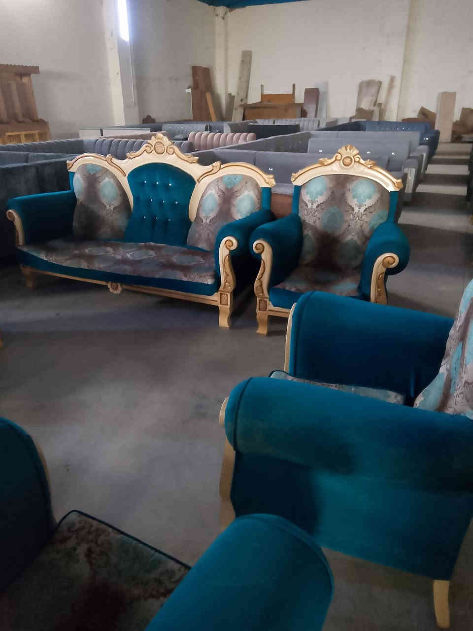 تخم زان 10 مقاعد سعر 225 مكان ديالى خالص هبهب عرب شوكة الشري يتصل ***********.   يوجد توصيل بكروة
