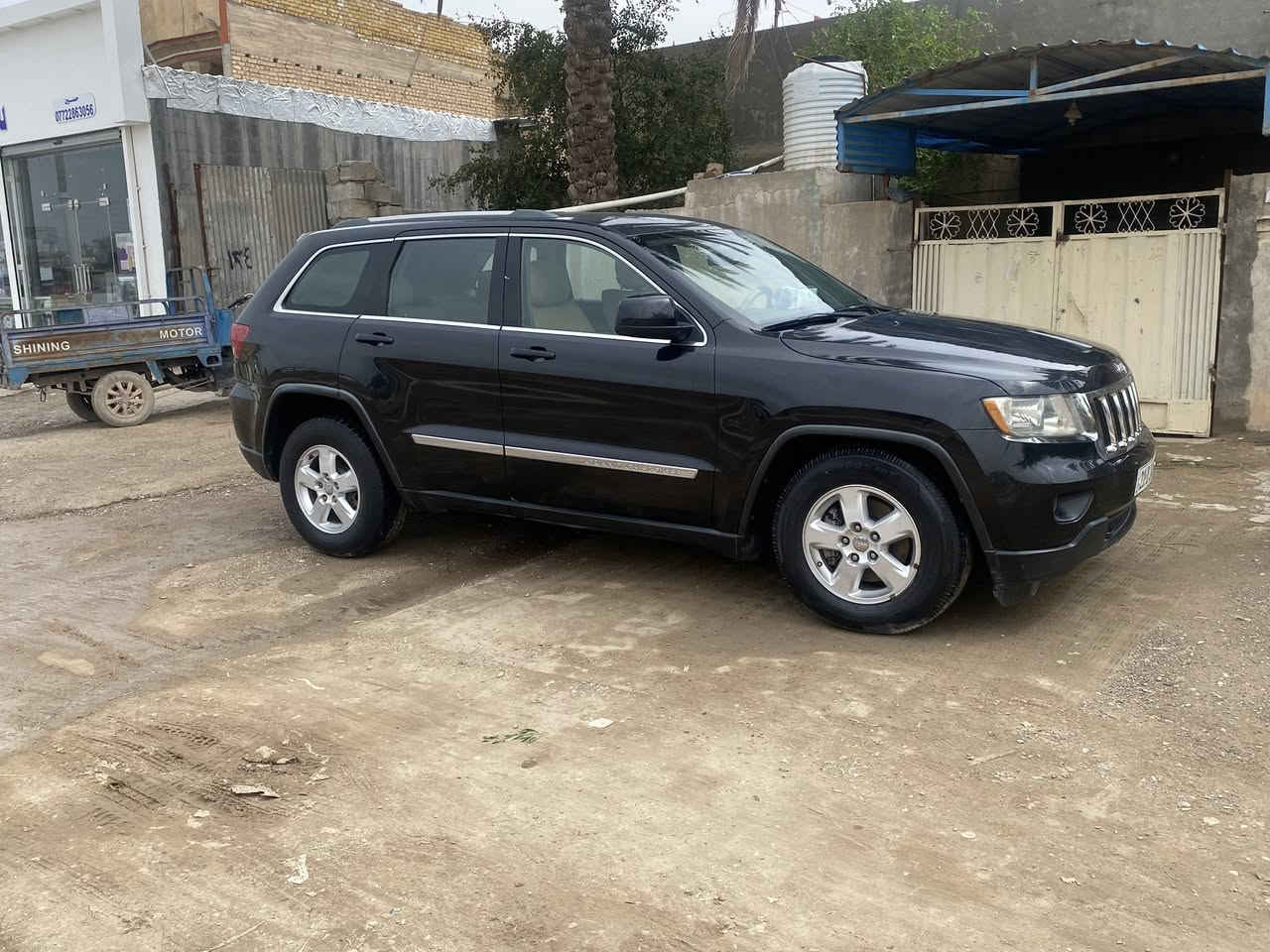 جيب للبيع ٢٠١٢ امريكي كلين بدون ضربة   سيارة جديدة ماشية ١٦٧ مكاني ديالى رقم الهاتف ***********
