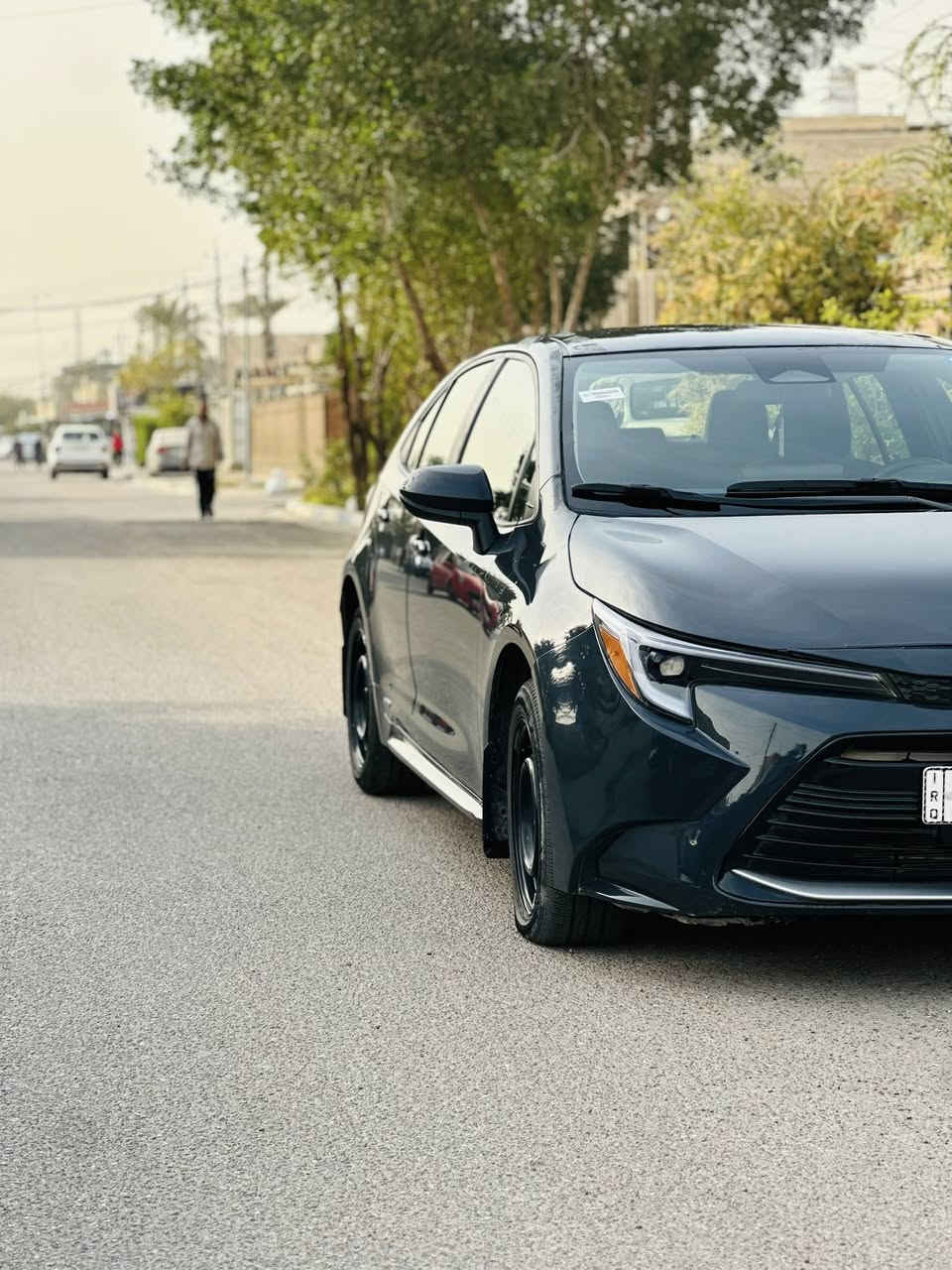 سلام عليكم كورلا هايبرد مديل 24 لون سمنتي لون مميز مواصفات السياره رادار امامي خلفي رادار بلمري تحكمات ستيرن مانع انزلاق تحديد مسار سياره هواي بيها مواصفات  السعر 135 سعر جدن مناسب التصال على *********** مكان سياره بغداد حي العامل
