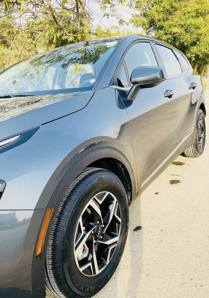 السلام عليكم كيا سبورتج موديل 2025
قطعه واحدة صبغ فقط 
الضرر خلفي باب الجنطه فقط 
السيارة ماشيه قليل 2000ميل فقط 
للبيع بسعر مغري 
الاستفسار
***********
