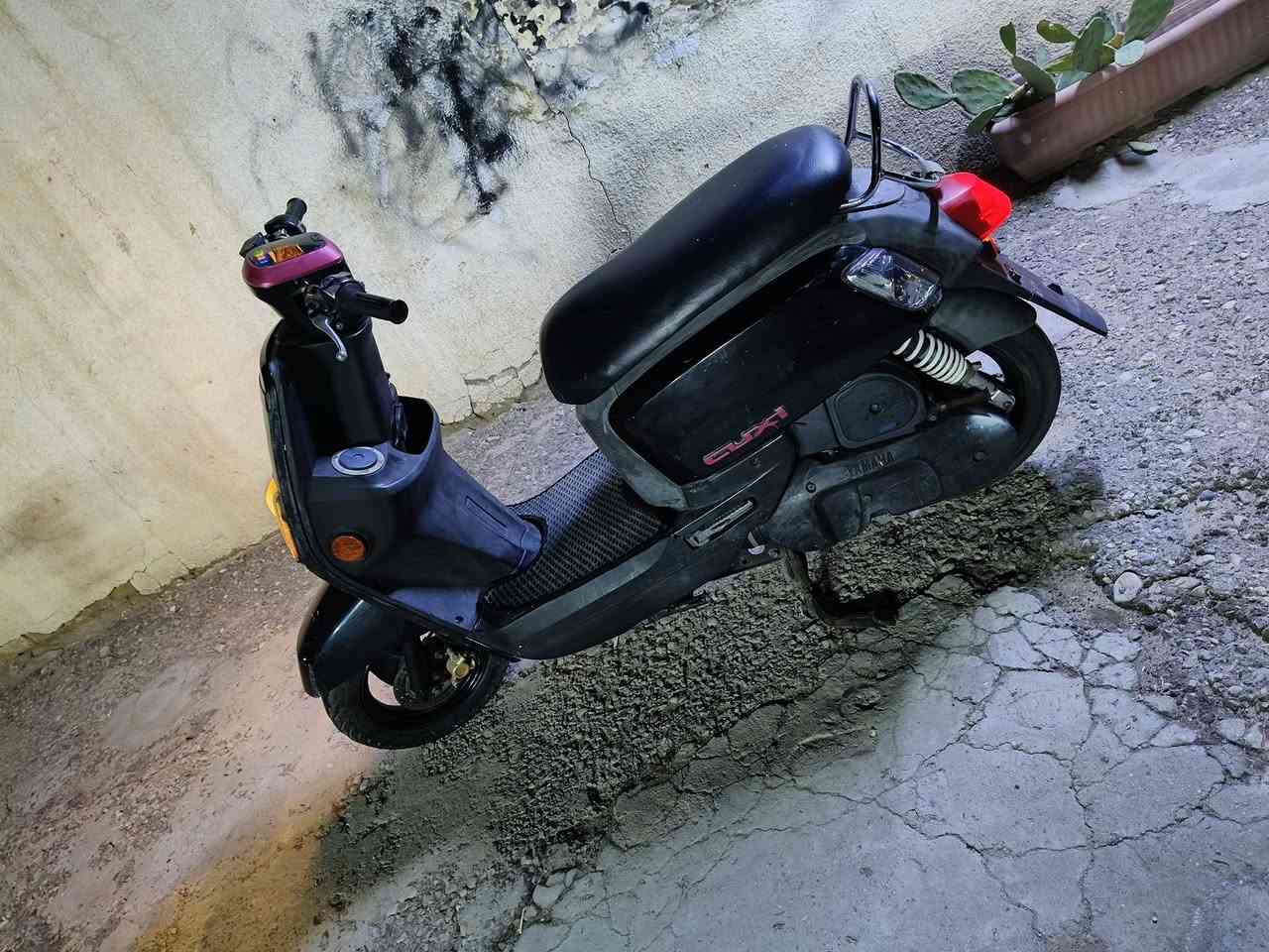 سلام عليكم شباب. دراجه ماكس بوليس بعدهه جديدة مال رمبه . ختم واحد داخل وخارج. ويا المكينه. جيب فيتر وتعال افحص. دراجه وكاله. 
 دراجه خير  من الله شلعه معدل. الهاتف *********** واتساب متواجد كل الاوقات. العنوان. حي العامل قرب المؤسسة. السعر 950 الف وبيها مجال
