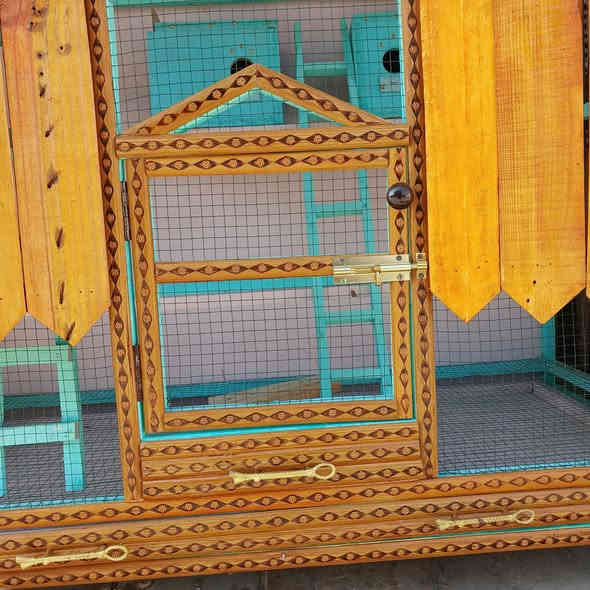 شغل تزكام
قفص متاح خشب صاج مع زان
التفاصيل 
الارتفاع متر و65
 العرض متر و 25
النزال 60 سنتيم
مجر تنضيف + مجر اكل +وقافة طور ماء
درج العدد 2
المكان بغداد السفير العبيدي
#توصيل لايوجد 
السعر خاص

للاستفسار أكثر ***********
