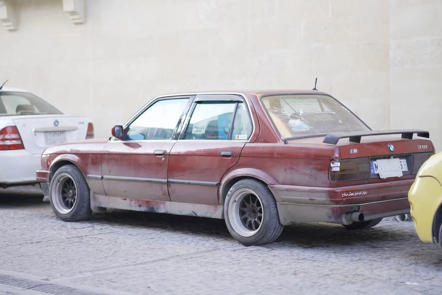 السلام عليكم بي ام زعره بيع أو مراوس تريد وكاله تريد تحويل 
محرك أربعه سلندر زنجيل لأصرف ولا نفخ صبغها حزام غرفتها مرتبه رقمها الماني نينوى لل ٢٠٢٨ كزوز رياضي كاربون بيها السياره عايزها طخم كدام سعرها 32 
***********
