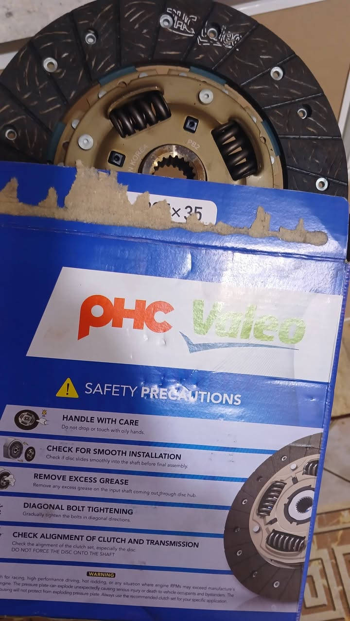 عينة وصينية مال بي byd f3 2013 قيم واخذ بمايرضي الله المكان السيدية
***********
