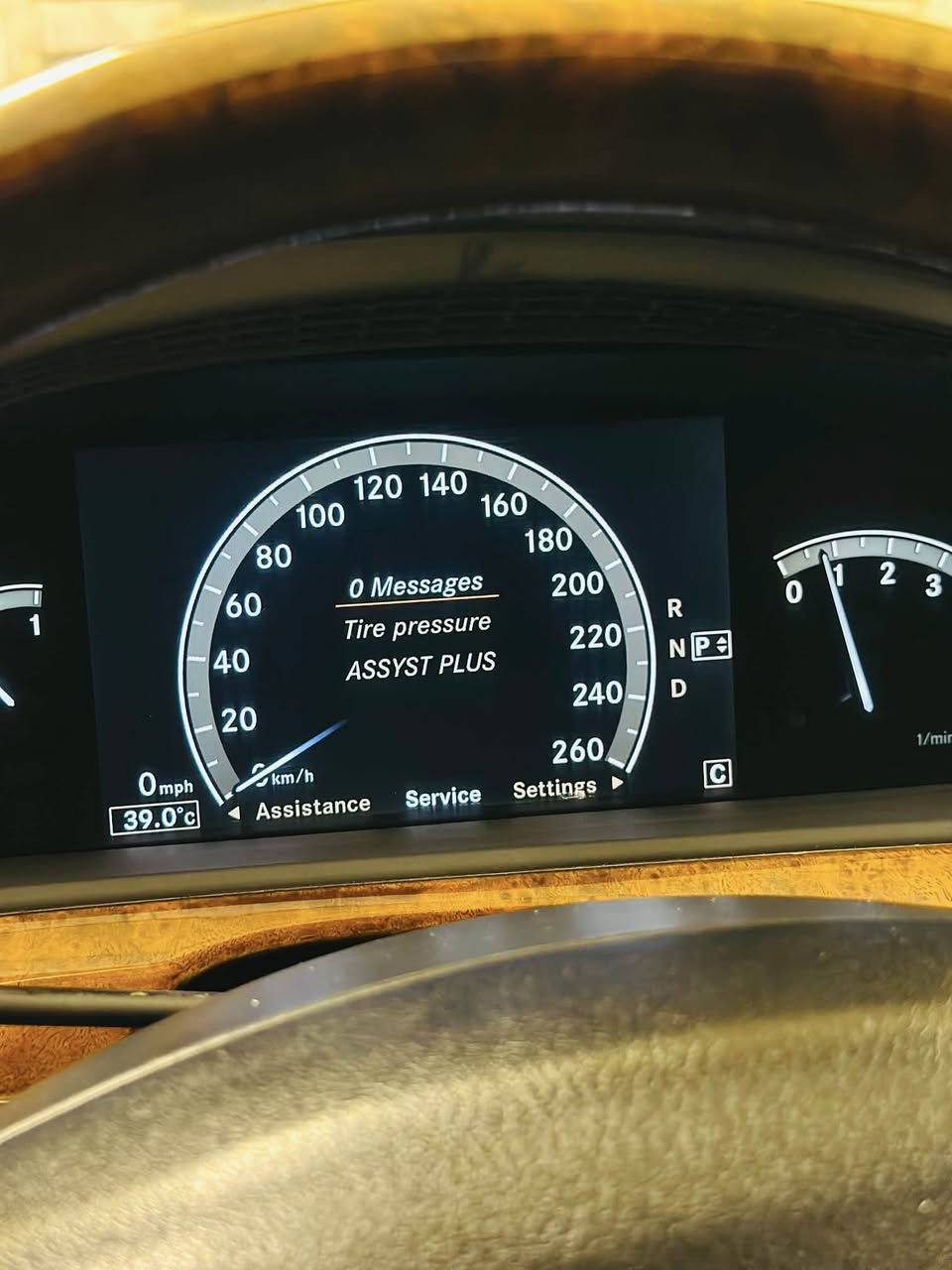 Mercedes-Benz  S550   2005
-------------------------------------

#السعر : 179$ وبيه مجال بسيط

‏

#رقم الهاتف : ***********

#رقم السيارة : سليمانية 

#مكان السيارة : واسط العزيزية 

-------------------------------------

سلام عليكم 

 للبيع او المراوس مرسيدس S550 موديل 2005 اصل رقم سليمانية  هزة وسنوية جدد تحويل مباشر محرك 8 سلندر تنفس طبيعي عليه كت AMG باب طويل وارد ياباني بيهة كلير 3 قطع من اليابان  السيارة جديدة بمعنى الكلمة وجاهزة بدون اي نقص صفر مسج  

مواصفات

1_ بصمة⁩ 

2_ محرك  V8 5.5+كير مكفولات ⁦⚔️⁩

3_تبريد 3 قطع ❄️⁩

4_كروز سرعة🔒 

5_فتحة   ⚔️

6_جنطة كهرباء ⁦🔍

7_ابوب شفط  ⁦⚔️⁩

8_لايت داينمك  

9_ تلفون 📞 

10_ستيرن  كهرباء +هيتر⚔️⁩

11_حساسات امامية+خلفية ⁦⚔️⁩

12_ لدات داخلية 

13 انارة ترحيب💡 خارجية وداخلية ⁦⚔️⁩

14_شاشة اعطال💬

15_داخل جلد اسود ⁦⚔️⁩

16_لايت زنون 

17_ دبل جام بلورايز كامل 

18_تجوات خلفية كهربائية 

19_ويل 19تو سايز AMG +تخم تاير جديد ⁦⚔️⁩

20_مري شفط ✨

21_صدر امامي خلفي جديد ⁦🛠️⁩

22_حساس مطر💦

23_كاميرا خلفية  

24_كشنات هيترات🔥+تبريد  امامي +خلفي

25_بردة كهرباء +بردات جانبية كهرباء ✨

26_تبريد خلفي منفصل 

27_زراك لايت 💦 

28_شفتات ستيرن 

29_ وضعيات قيادة سبورت وعادي واوتو🔥

30_كشنات خلفية كهرباء  ⚔️

31_سيدي جنجر  ⚔️

32_سستم صوت harmen kardon ⚔️

 

------------------------------------
