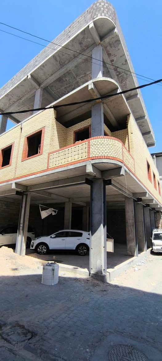 خلفه جفقيم واجهيات وعمل شوايات وحدايق في كل المحافضات للتواصل ***********
