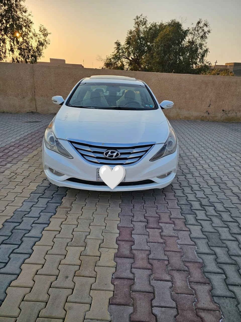 السلام عليكم
للبيع هونداي سوناتا موديل 2013 امريكي رقم بابل مشروع
وطني سنويه 2028 فول مواصفات واحد على واحد 
مواصفات
فتحه
بصمه
اشاير بل مري 
ماشيه 73الف حقيقي 
كشنات جلد 
وبعد ومواصفات معروفه
سياره جديده بمعنه الكلمه 
قطعتين صبغ بدون حادث
مكينه 2400 مكينه وكير مكفولات
السعر. 112 وبيه مجال 
العنوان واسط كوت 
للاتصال ***********
