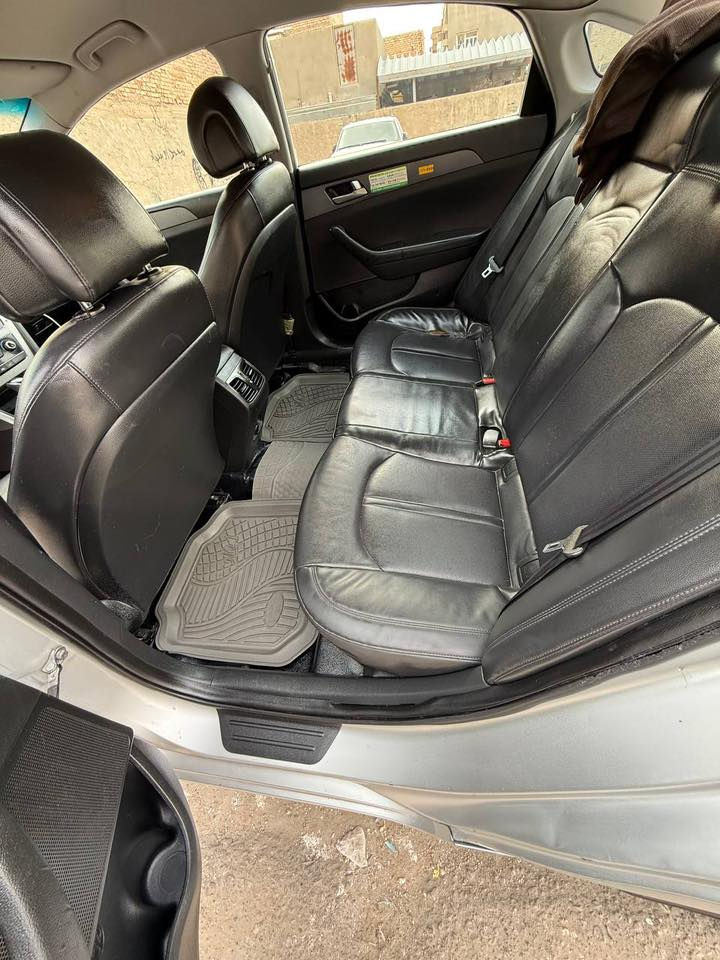 سوناتا 2017 غاز
1.كصة جنطة بدون حادث
2.كشنات وارضية جلد 
3.تحكم ستيرن
4.حدادية وتبريد ثلاجة
5.تدفئة ومكينة وكير على وضع الشركة 
6.ترايها مال زيرو
7.تخم تاير جديد
8.مكينة 2000 LPI
9.نظام اقتصادي ECO
10.تبريد قطعتين امامي خلفي
11.بك لايت لد 
12.حساسات خلفية
13.شاشة كبيرة وكاميرا خلفية
14.شاشة اعطال
15.مري شفط قلاب
16. نظام مانع انزلاق
17.حساس ضغط الاطارات
18.دخول جديد وما مبيوعة مباشر اليه 
19.ارقام وسنوية اربيل شغل درجة اولى اصلي
20.مطابق لرقم الشاصي 
النجف الاشرف 
السعر : 59 $
السيارة بدون حادث ولا تبديل 
بيها مجال بسيط جدا
*********** للأتصال
