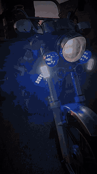 للبيع ام الطير فحل موديل 20 أوراق كاملة مابيهة كل نقص كهربائيات كاملة ...