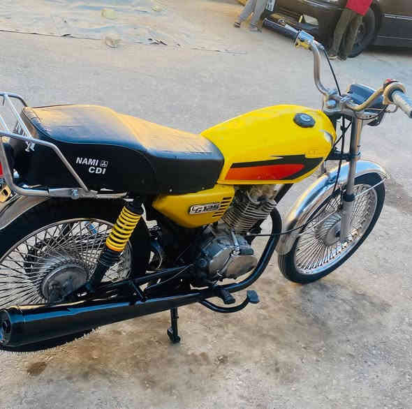 دراجه للبيع المكينه سالمه في ميسان بسعر 450 وبيها مجال
رقم *********** رقم ولتساب
