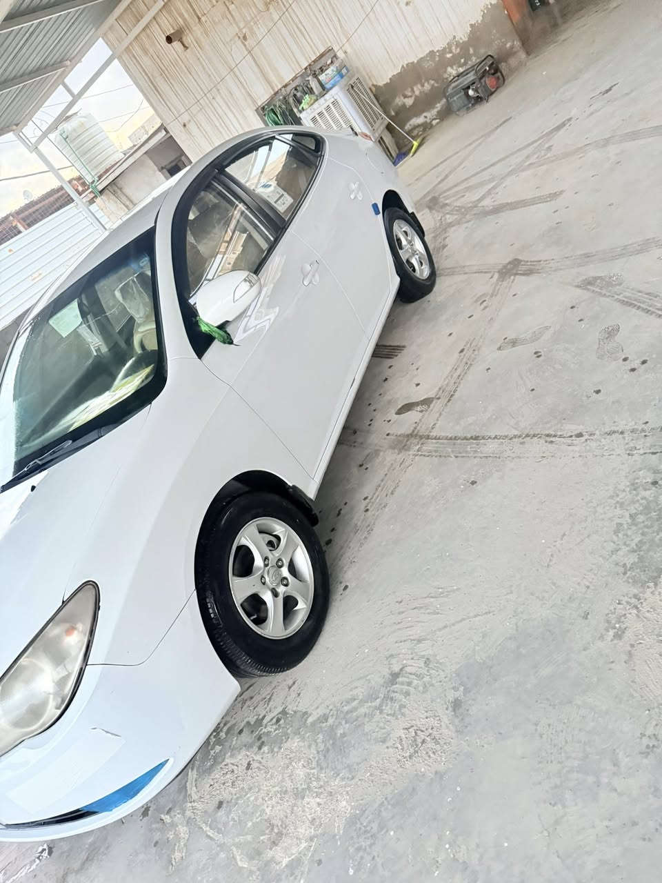 سلام عليكم هونداي النترا خليج للبيع موديل 2011 رقم سليمانيه جديد انكليزي تحويل محرك 1600 مكفوله كفاله ما عدا جاملغ الامامي الايمن امبدل ابلاي أو الباقي مكفول كفاله عامه لاستفسار ***********/العنوان واسط الصويرة
