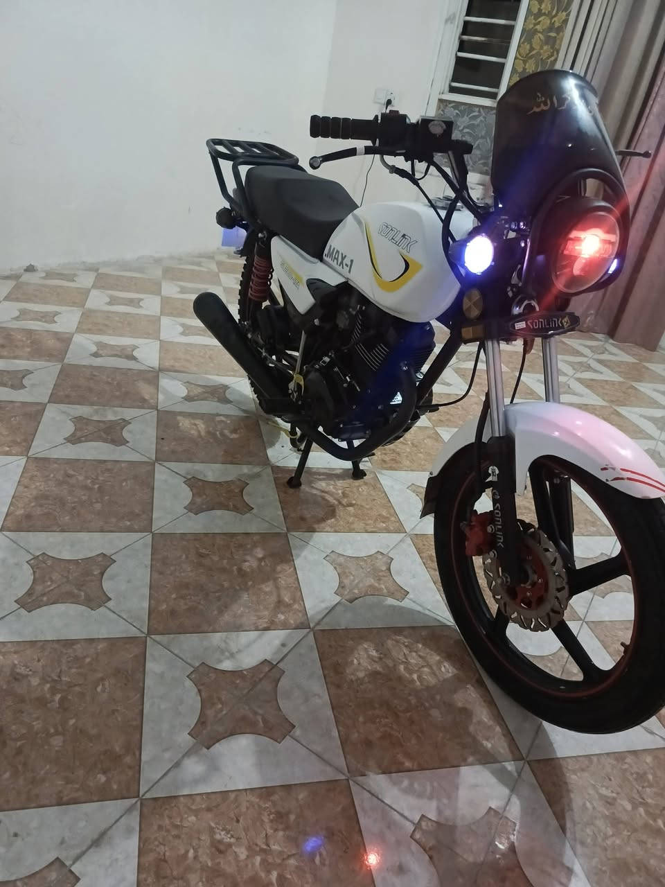 شاينك للبيع مكفوله كله موديل 25 سعر 800 مكاني بابل جبله ***********
