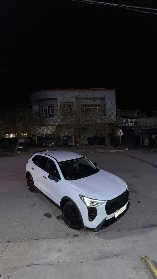 HAVAL | JOLIN 2025
الون ابيض صدفي. المحرك 15 تيربو. ناقل حركة أوتوماتيك 7سرعاتDCT. الممشى 20 الف كيلو. السيارة بدون حوادث وبدون صبغ يعني كلين تايتل. جميع السيرفسات متنضمة بشركة. السيارة داخل الضمان و الضمان 10 سنين لو مليون كيلو والضمان با اسمي.  
 المواصفات الي بل سيارة 
* 🍎 Apple CarPlay
* 🤖 Android Auto
*  شاحن لاسلكي للهاتف
*  بصمة تشغيل ودخول ذكي (Keyless)
*  شاشة ترفيهية
*  مثبت سرعة (Cruise Control)
*  كاميرا خلفية
*  حساسات اصطفاف خلفية
*. شاشة الدشبول
*  إضاءة ليد امامي و خلفي 

رقم تليفون: ***********

