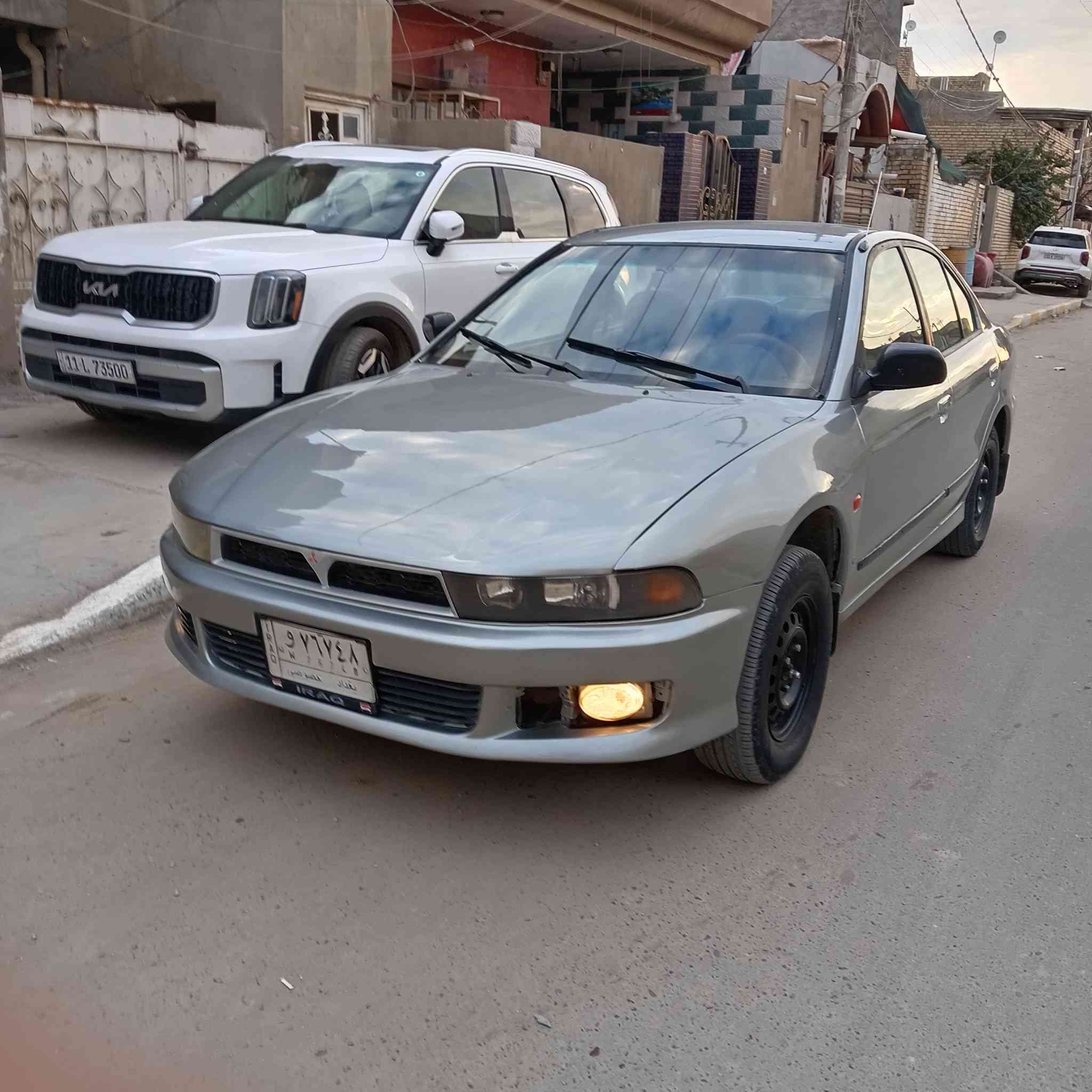 سلام عليكم مستوبشي كلانت موديل ٩٩ مكينه وكير كارتون بلادي اوتوماتيك تبريد ثلج تتفئه حداديه جديده داخل جديد كشنات بلاد تخم تاير جديد سنتر الوك رقم بغداد مشروع وطني تحويل ثاني يوم سياره بدون حادث مصبوغة الجماليه أثر جراد صوره قبل الصبغ موجوده مكاني بابل المسيب سده الهنديه *********** السعر ٤٣ وبيه مجال
