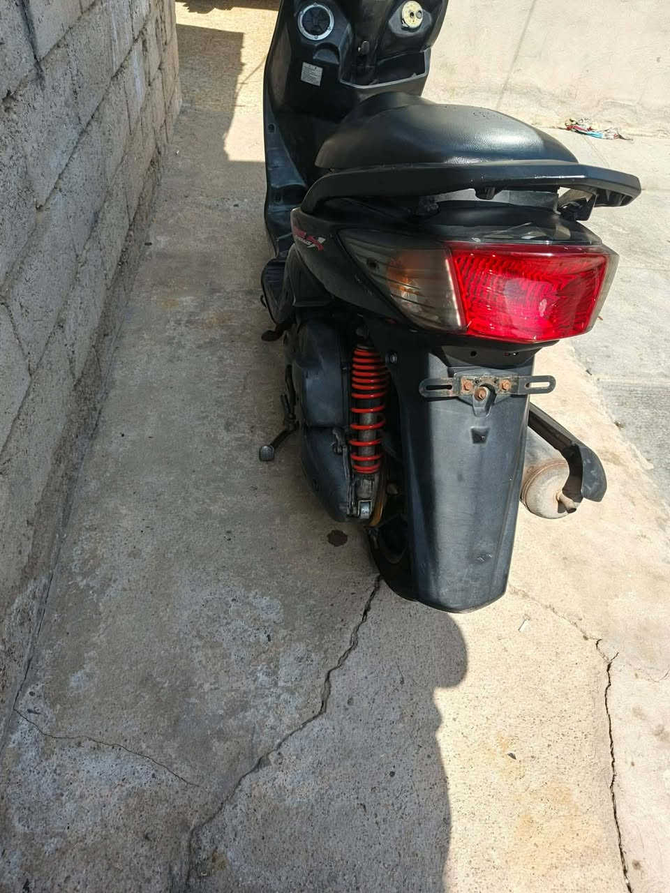 دراجة سكنس فحل. كابريتر كلهة شغالة سلف هندر كهربايات الدراجة اي نقص مابيهة الدراجة مكفولة كفالة عامة جيب وياك فيتر وفحص مكينة خرسة ماتسمع صوتهة السعر 700 المكان الشعلة الرقم ***********
