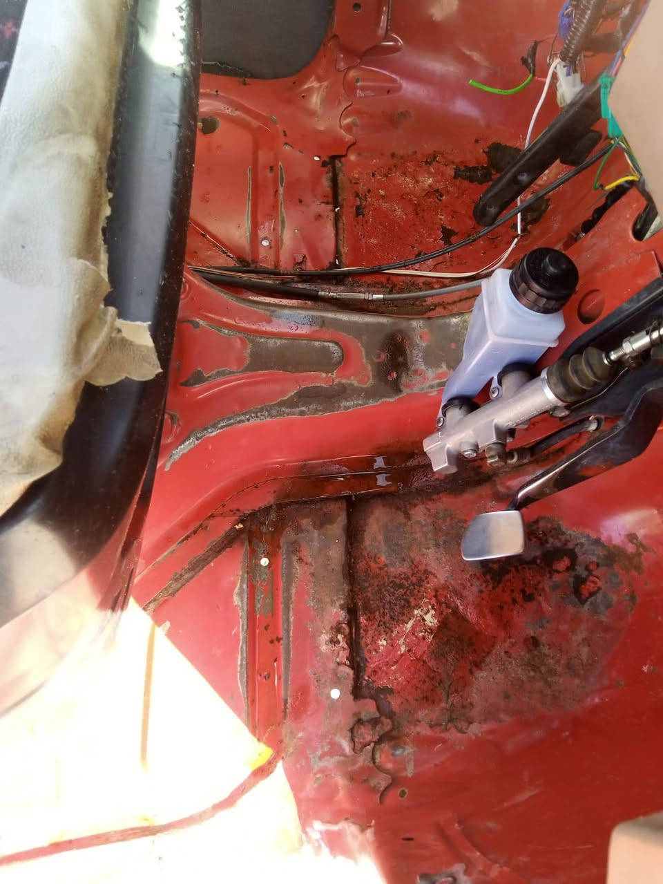 سلام عليكم تكتك مديل 2017 رقم وسنويه شهر رابع تكتك بيهه معجون بل الغد قليل مكينه خير من الله السعر اربعه ونص وبيهه مجال المكان بغداد الحريه ***********
