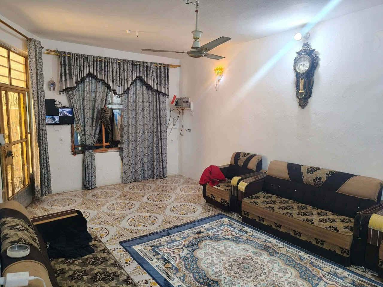 ♦️ اعلان رقم (60): #دار_للبيع 
🔸مساحة/200متر 
🔸صنف العقار/ طابو زراعي 
🔸 منطقة/ بهرز حي الدواسر بالقرب من نور المختار 
🔸يتكون/ طابقين 
🔹الطابق الاول غرفتين نوم وستقبال وصاله ومطبخ وصحيات 
🔹والطابق الثاني غرفتين نوم وصاله وصحيات 

🔸 للاستفسار اكثر على هذا الرقم ***********
