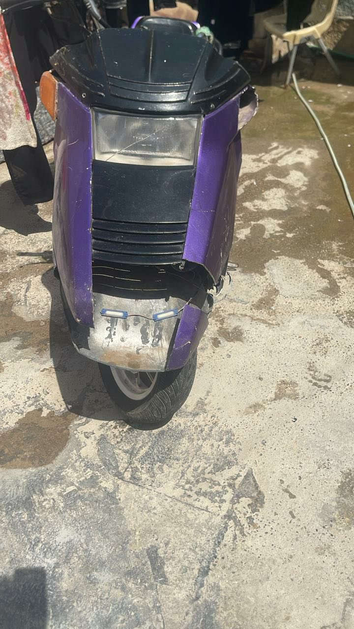 السلام عليكم شلونهم الشباب الطيب طبعاً مرخصت الاادمن عندي فيوجن كايمه ومتروكه هم بس عوزه تجفيته كهربايات كامله تشغيل عن بد بيه نقصه بس لكفر الامامي وتجفيته بس مكاني نجف عباسيه الي يحب يتواصل على رقمي الواتساب*********** السعر 250وبيه مجال للطيبين وخادم اني لماعده هم نداري كلش بل سعر وتحياتي
