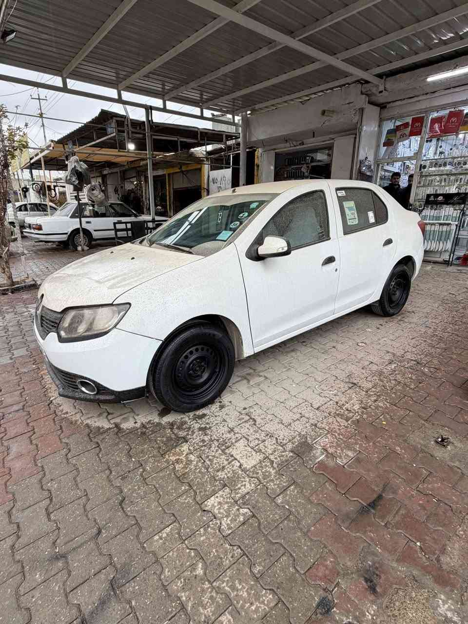 رينو سمبل ٢٠١٦ 
سه نه ويه جديد ٢٠٢٩ 
سياره جاهزه بدون نص 
***********
***********
