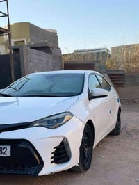 كورلا موديل 17 مكينه 1800وارد امريكي نسبه غرق 10بالميه جايه تعمل وتسير...