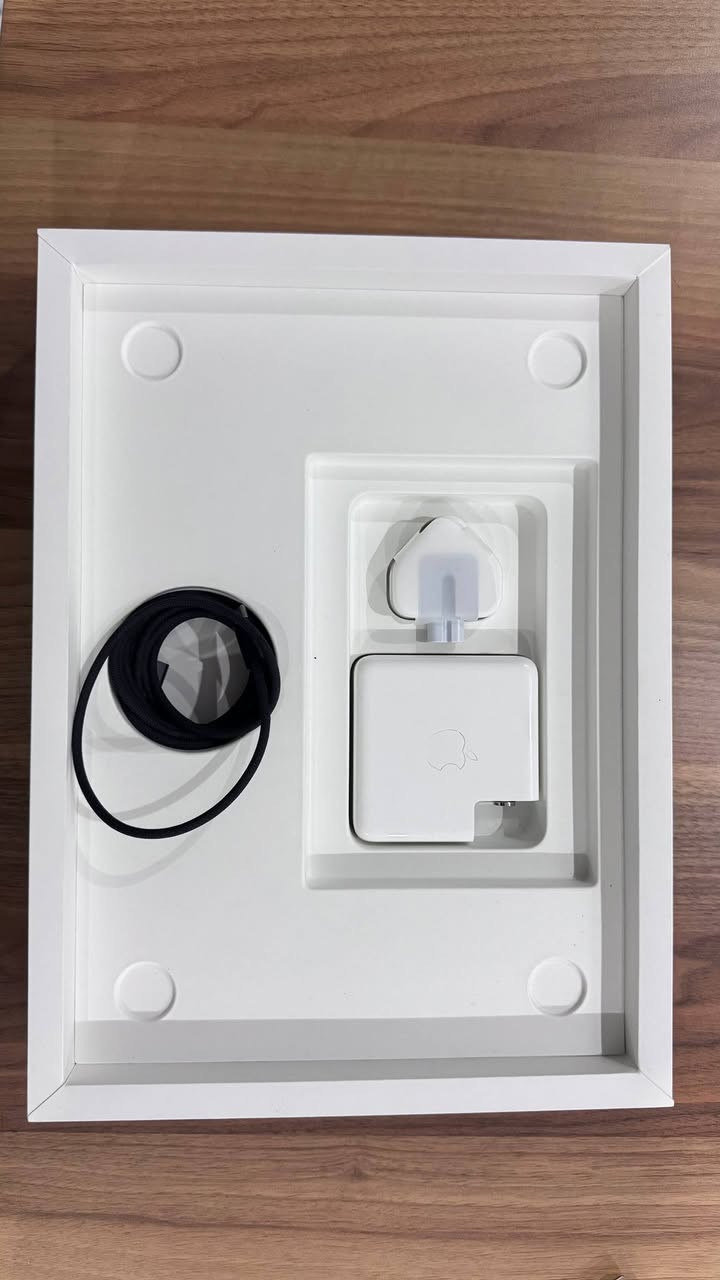 M4 Max 36ram 1tb 

40 cycle battery 100%

 للبيع اي خلل مبيه

سعره 2500$


**إذا كنت صاحب هذا الإعلان وتريد حذفه لأي سبب، رجاءا أرسل رسالة إلى الدعم الفني**