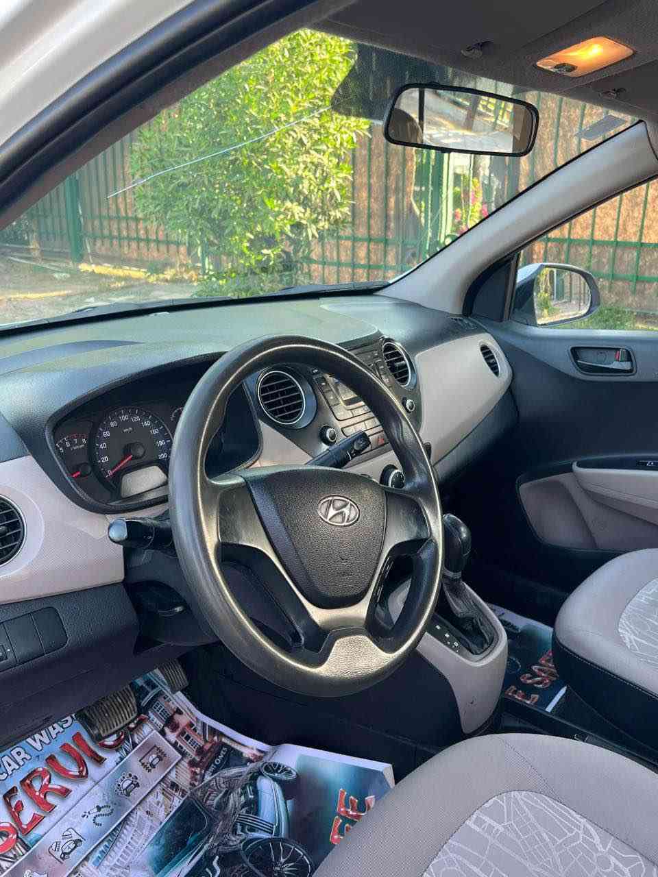 السلام عليكم 
 هونداي i10 كراند صندوك موديل 2016 خليجيه لون ابيض 
بيها فقط الجاملغ الامامي صبغ بدوووون دواخل 

رقم بغداد باسمنا تحويل مباشر 
ماشيه 55 km حقيقي 
يعني ب النسبه للموديل ماشيه شي كلش قليل 

سياره جديده وجاهزه مابيها اي نقص 

السعر :- 89 ورقه وبيها مجال جدا بسييط 

للاستفسار :- مكان السياره بغداد الصليخ *********** بغداد, العراق
