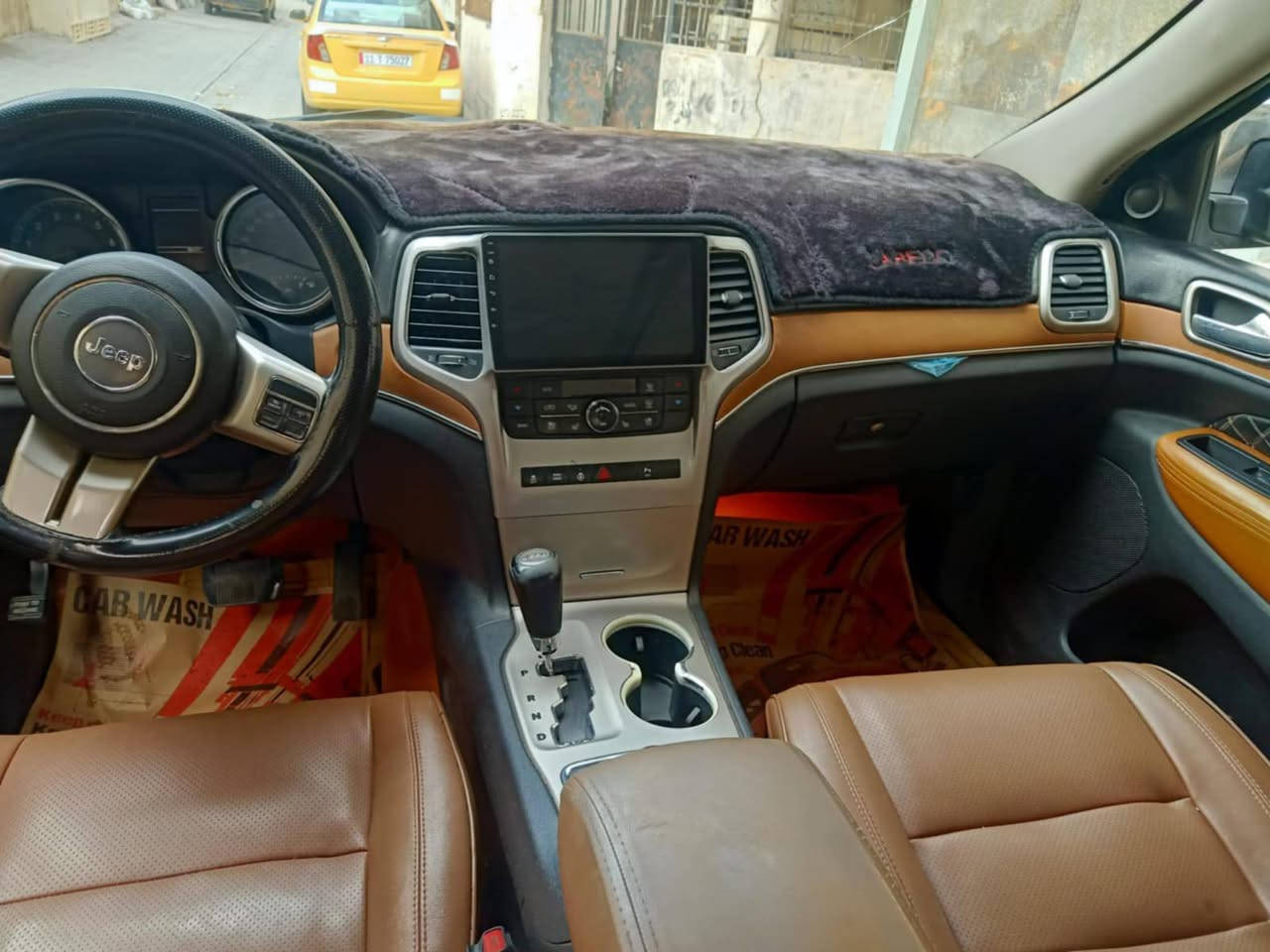 السلام عليكم جيب 2012 فول مواصفات اوفر لاند خليجي لاستفسار لاتصال ***********
