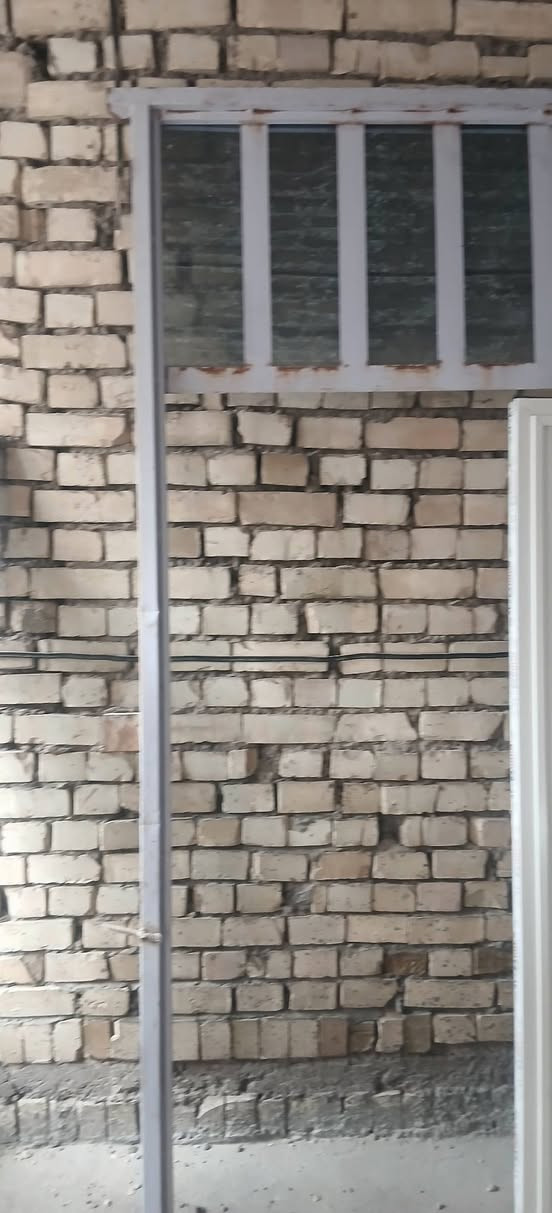 سلام عليكم 
ابواب وشبابيك حديد وابواب المنيوم تفصال وجرجوبت باب خشب جبيره للبيع كلهن بسعر مناسب للستفسار الاتصال على الرقم ***********
