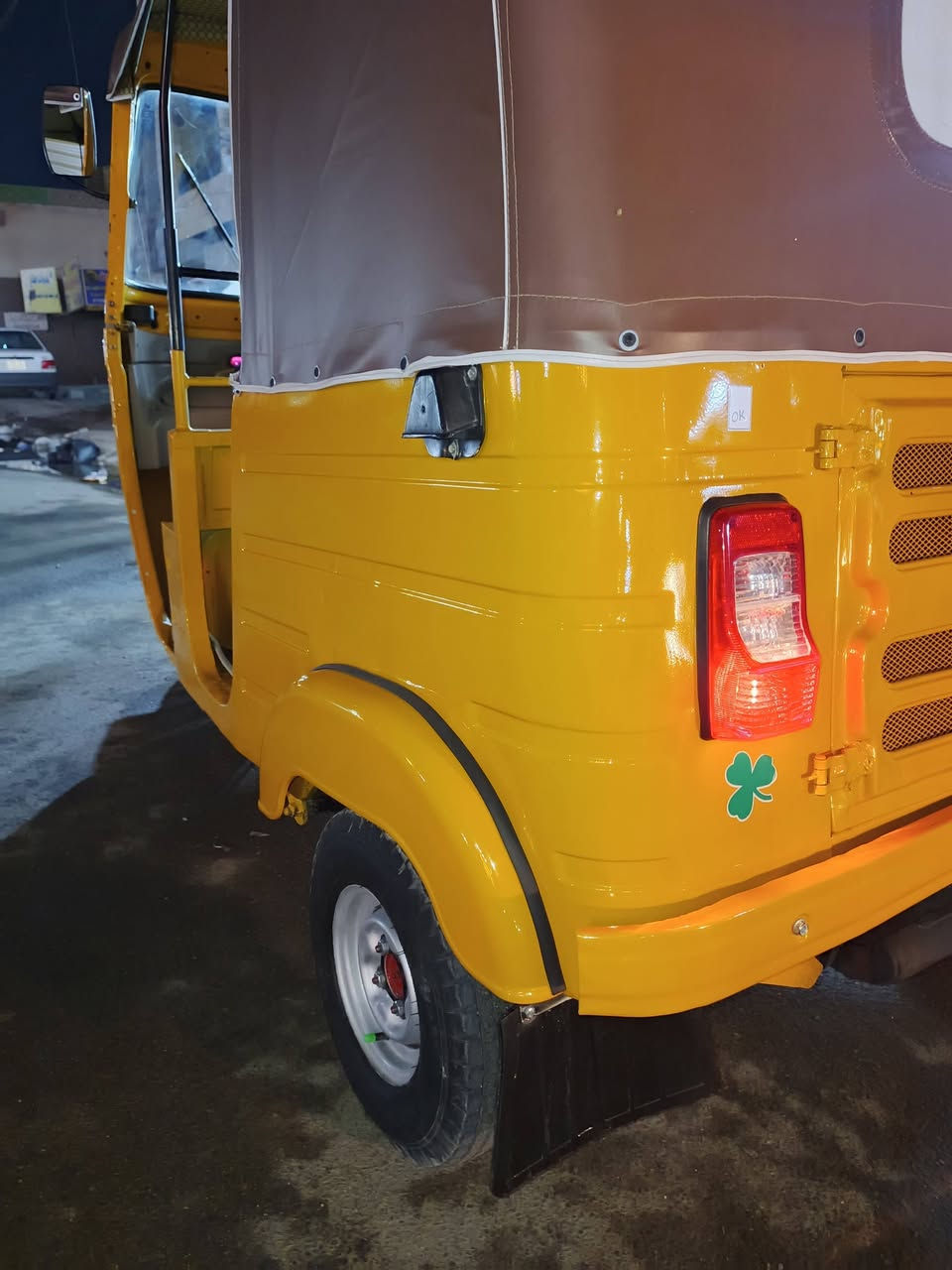 اسلام عليكم تكتك 20/شهر10/تكتك حلوه وخير من الله مصبوغه جمالية بدون ضربه مكينه مجفته تجفيت شركه تحويل ثاني يوم مكاني بغداد م الصدر ***********
