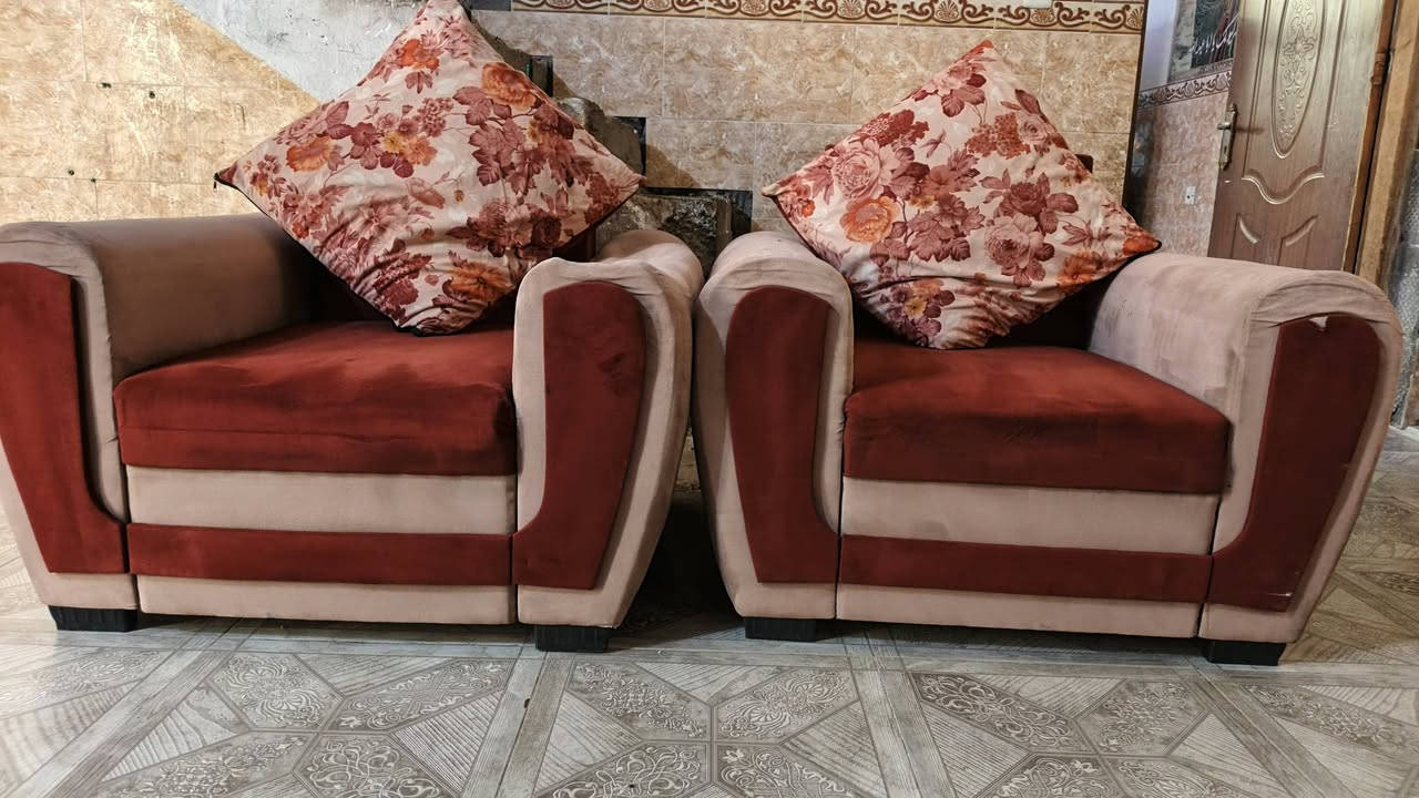تخم للبيع ٧ مقعد السعر ٧٠ منطقة طليحة ***********
