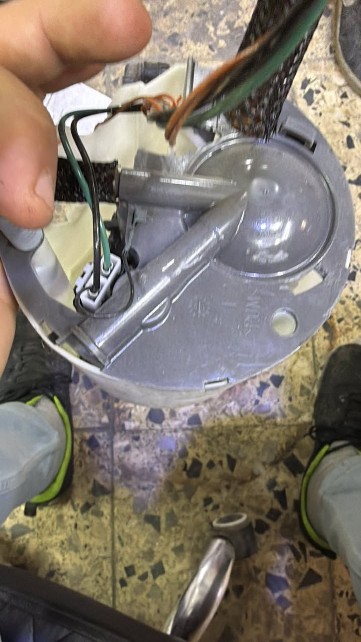 السلام وعليكم تتوفر جميع انواع القواعد فيت بم الفورد اكسبديشن جميع الموديلات وجميع انواع الفورد لاسعار مناسبه وحلوه لاصحاب المحلات اسعار جمله حلوه هم ***********
