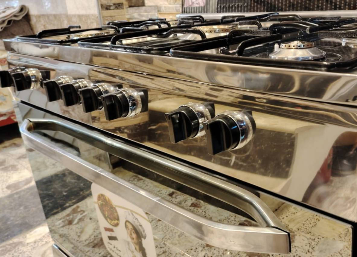 ❤️‍🔥طباخ فرش مصري للبيع ❤️‍🔥
الطباخ ماركه معروفه FRESH (( المصري الأصلي)) استعمال قليل كلش الفرن والعيون.
✅️ حجم 90×60. ((اكبر حجم بالفرش ابو 5 عيون ابو الفرن الواسع الجانبو)).
✅️ الطباخ سل ستيل كامل.
🔥كل العيون والفرن نااااره زرررركه🔥. 
 كل الكهربائيات تشتغل فووول بيه الجداحات وماطور شوي الدجاج والأضائه الداخليه للفرن .
((مكلفه بالنشر فقط))...ماعدهم لا حجز للطباخ ولا توصيل.
🔴 السعر 280 قفل 🔴 السعر مابيه مجال...لان هذا بأقل من نص سعر الجديد دينباع ...و على ارتفاع هل الاسعار.
ابو كرار
***********
