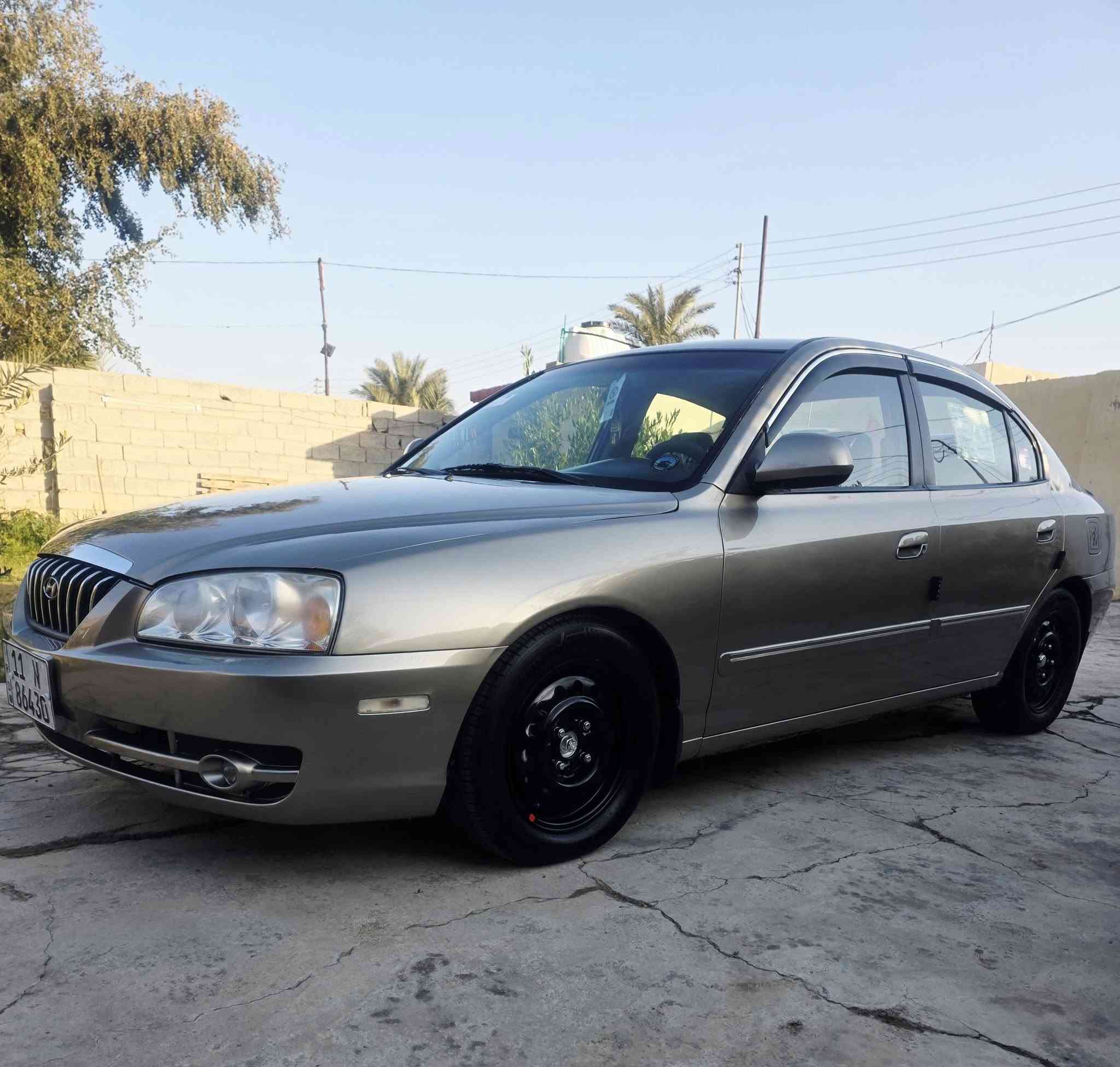 السلام عليكم النترا  رقم بغداد  موديل ٢٠٠٦   صبغ عام جماليه
مكينه كير خير من الله تبريد تدفئه حداديه دوشمه تايرات جدد سنتر لك شاشه كامره فول على الخير سعر ٧٨ وبيها مجال مكان ديالى 
《***********》《***********》
