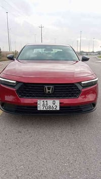 متوفر هوندا اكورد هايبرد موديل 23 سبورت لون ماروني بجم كبس ضررها فقط ج...