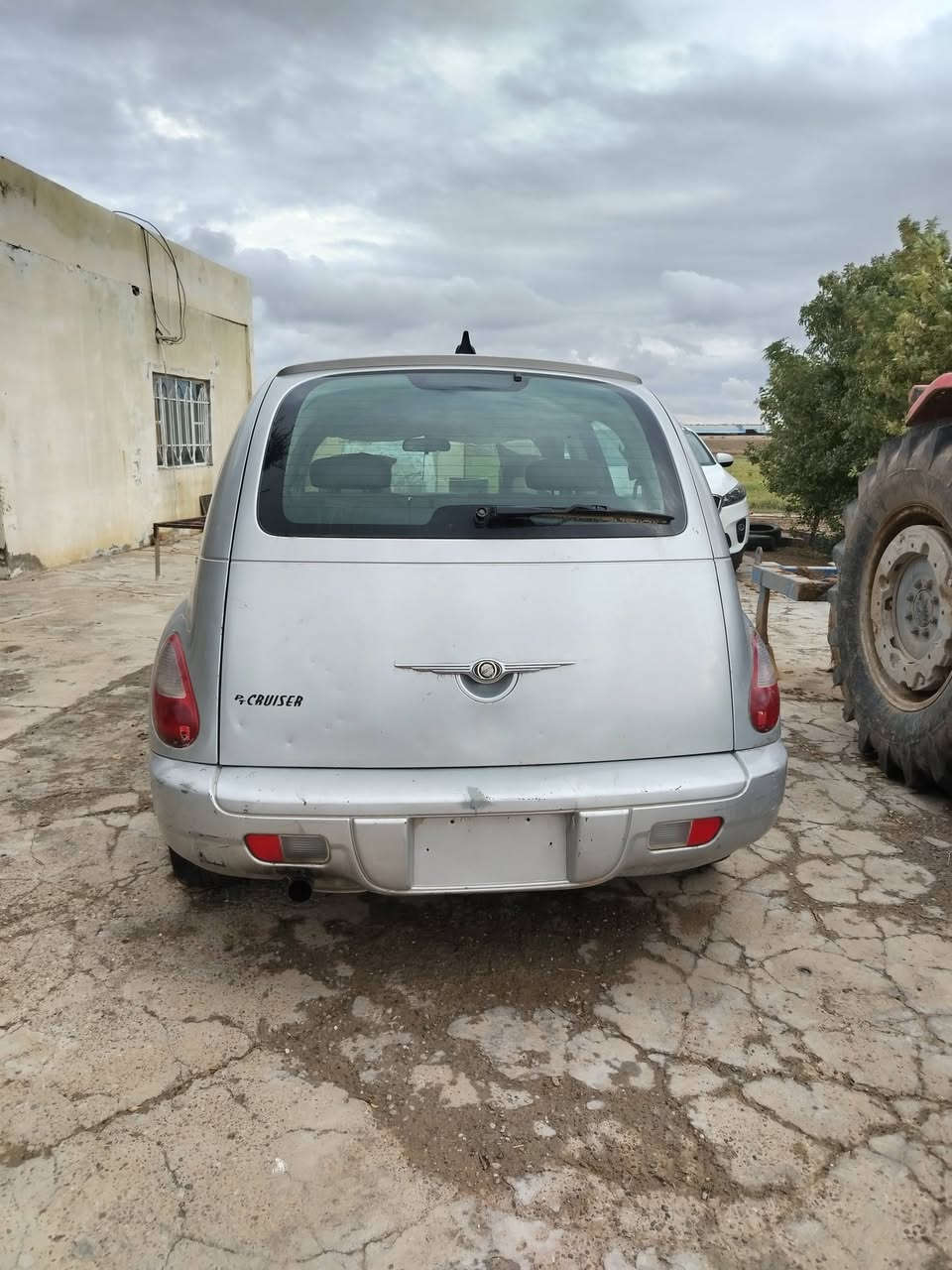 بيتي كروزر 2008 السياره منفيس داخله قرص شؤون راعيها بغداد كهربائيات كلها شغاله تخم تاير كدام جدد السعر 14 وبيها مجال *********** مكان السياره مكيشيفة
