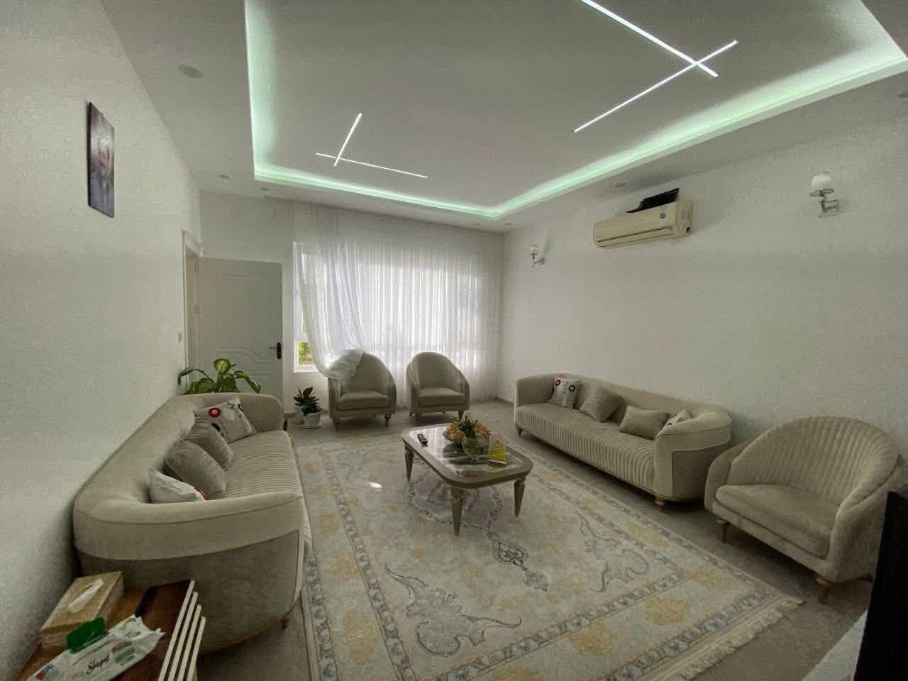 عقارات #عقارات وسام في أربيل

#بسعرمناسب_جدا
منزل للبيع في أربيل مجمع لانه ستي 238م فول مواصفات 
يتكون:-
2غرف
أستقبال
صالة
مطبخ
مجموعة صحيات 
للإستفسار:***********-***********
ا
السعر فقط ١١دفتر
