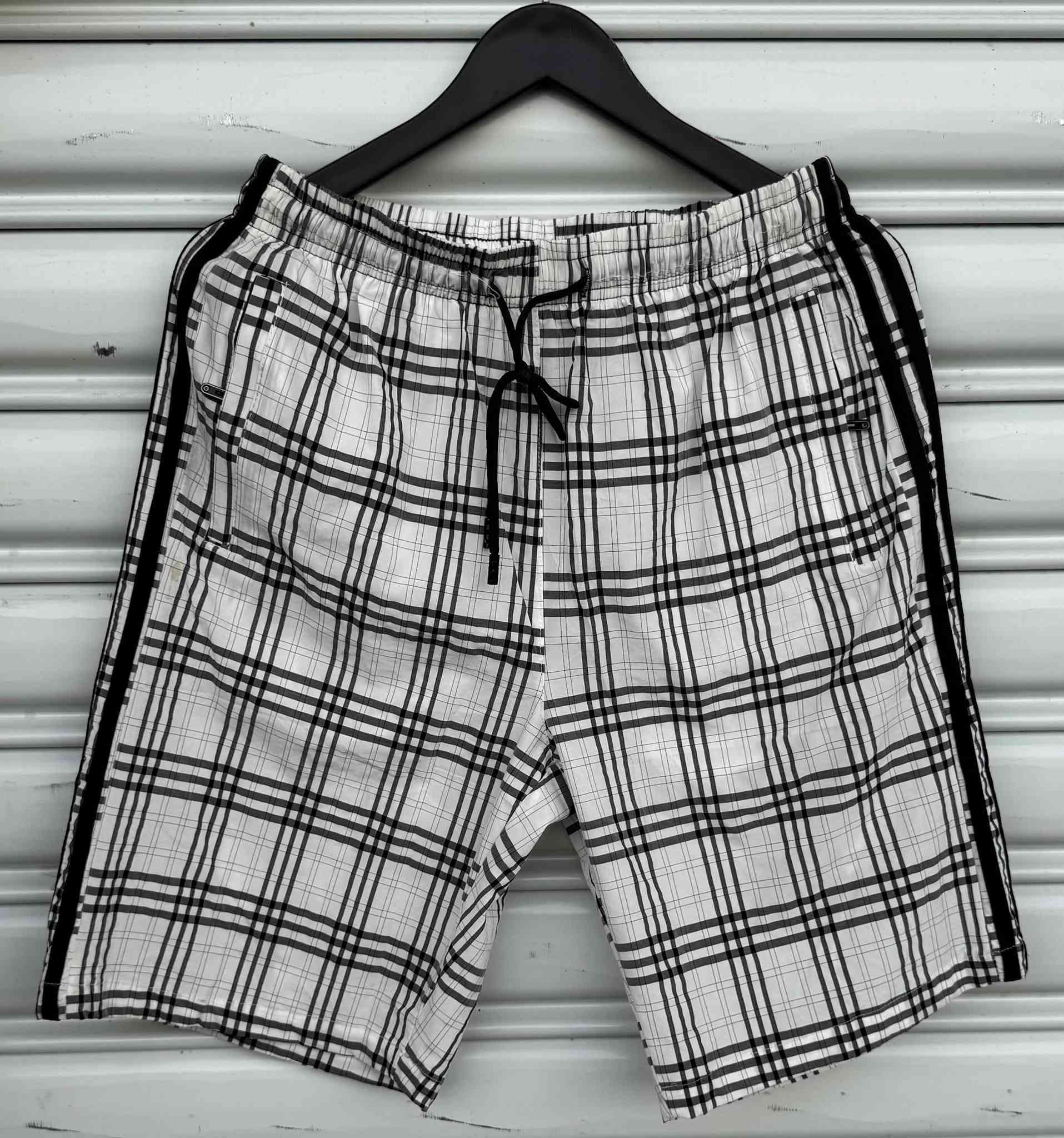 برمودة صيني قماش ممتاز

قياس M الى 4XL صيني

الدرزن 35 الف 12 قطعة

خصم لاصحاب الكميات


**إذا كنت صاحب هذا الإعلان وتريد حذفه لأي سبب، رجاءا أرسل رسالة إلى الدعم الفني**