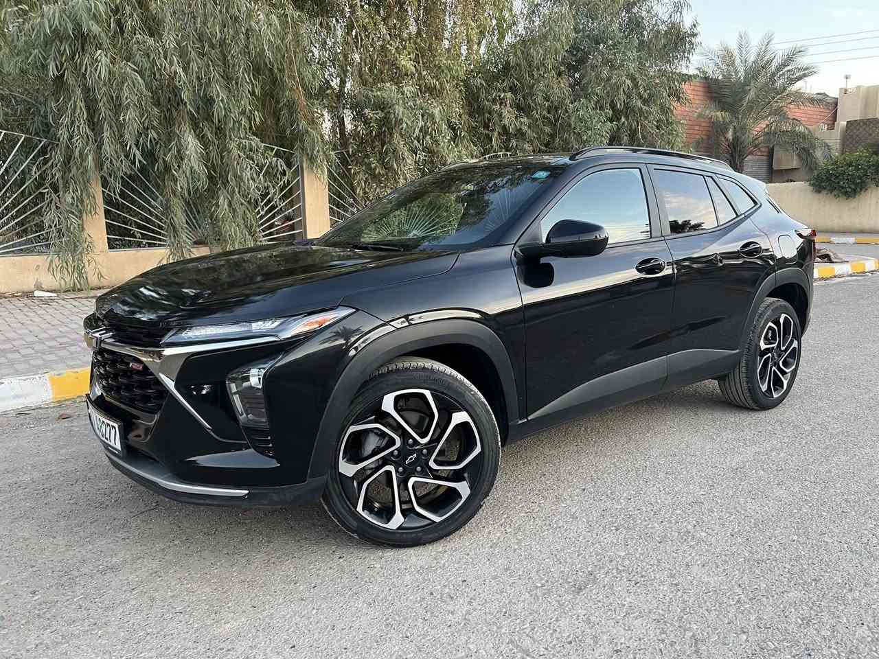 السلام عليكم
‏للبيع شوفر ليت تراكس حجم مكينة 1500 تيربو شرط لا تنقيص ولا تبخير
‏وارد امريكي ضرر جاملغ+ بنيد بدون دواخل شرط 
بدون بارد وشخوط وتكحيل 
مواصفات 
بصمه تشغيل +شاشه دجيتل 
كير اوتو تحكم استيرن جهتين رادار امامي شغال  
تخم تاير صدر امامي وخلفي شرط  
‏السيارة حلوه وجديده لوك دخول جديد ماشية 21000الف حلوة وجديدة الحالة الوكالة جاهزة من كل شيء 
‏سيارة رقم صلاح الدين الدولي سنويه جديده هزه جديده يعني شرط التحويل 
‏السعر 144  وبيه مجال شراي 
‏الاستفسار على ***********
