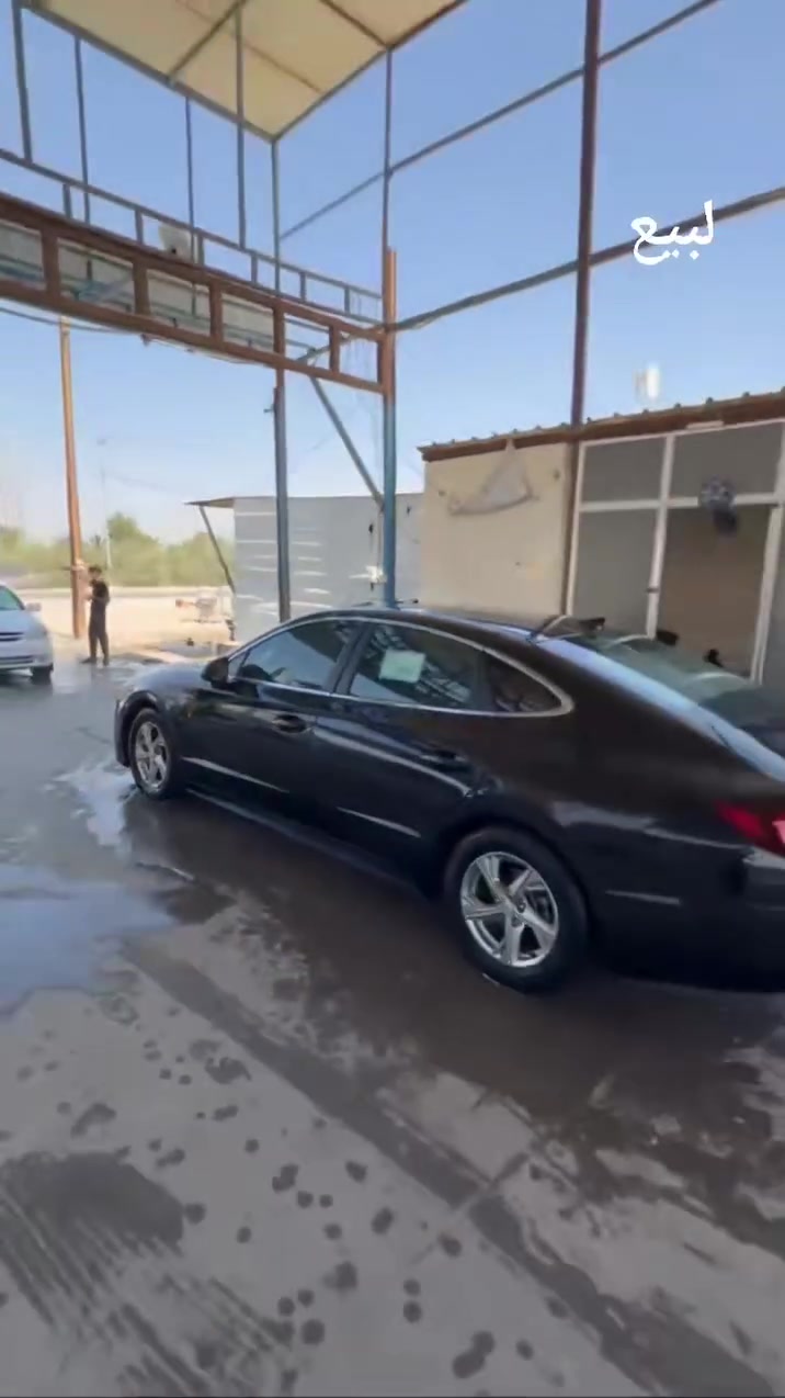 السلام عليكم للبيع سوناته 2020شكل 2021السياره اخت الجديده ضربته بنيد و جاملخ تبديل فقاد 
السعر 135 وبيه مجال 
العنوان السماوه حي الحسين 
لستفسار ***********
