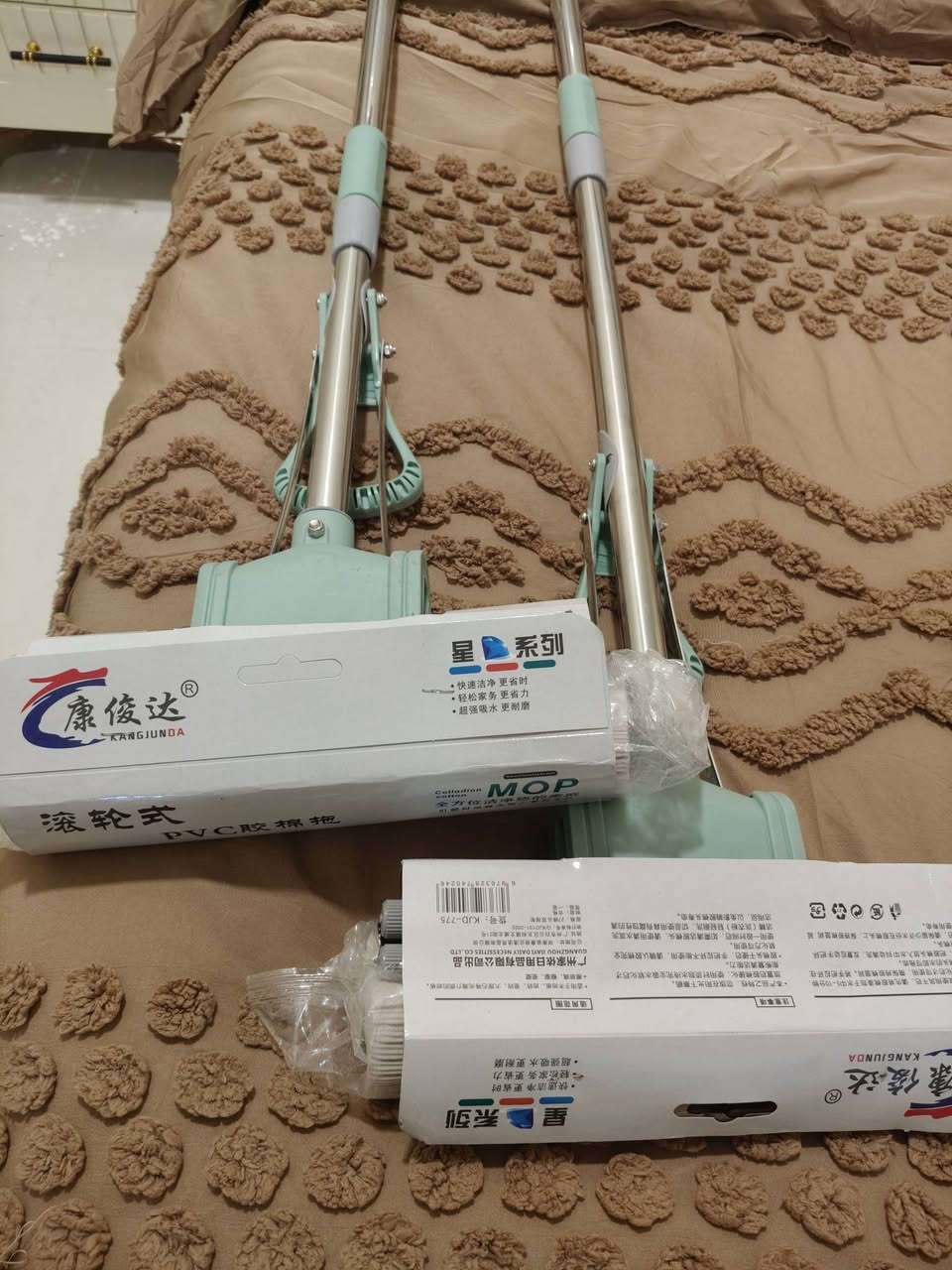 جهاز بخار بعده بالكارتون 
وماسحات تنظيف وتنشيف المي
للبيع


**إذا كنت صاحب هذا الإعلان وتريد حذفه لأي سبب، رجاءا أرسل رسالة إلى الدعم الفني**