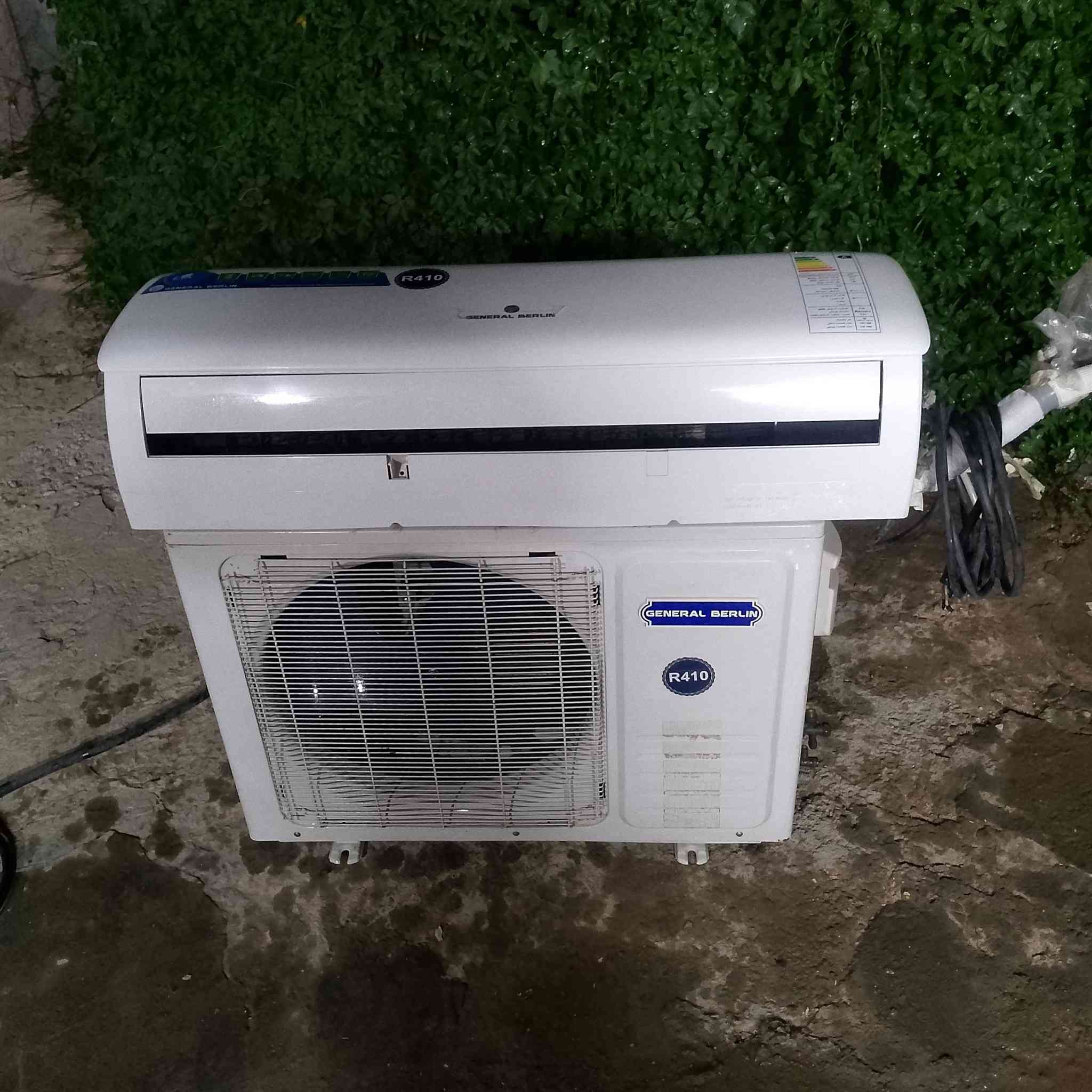 لبيع طن ونص كلش جديد غاز وماطور شركه عل فحص لطيفيه سعر 250قفل ***********
