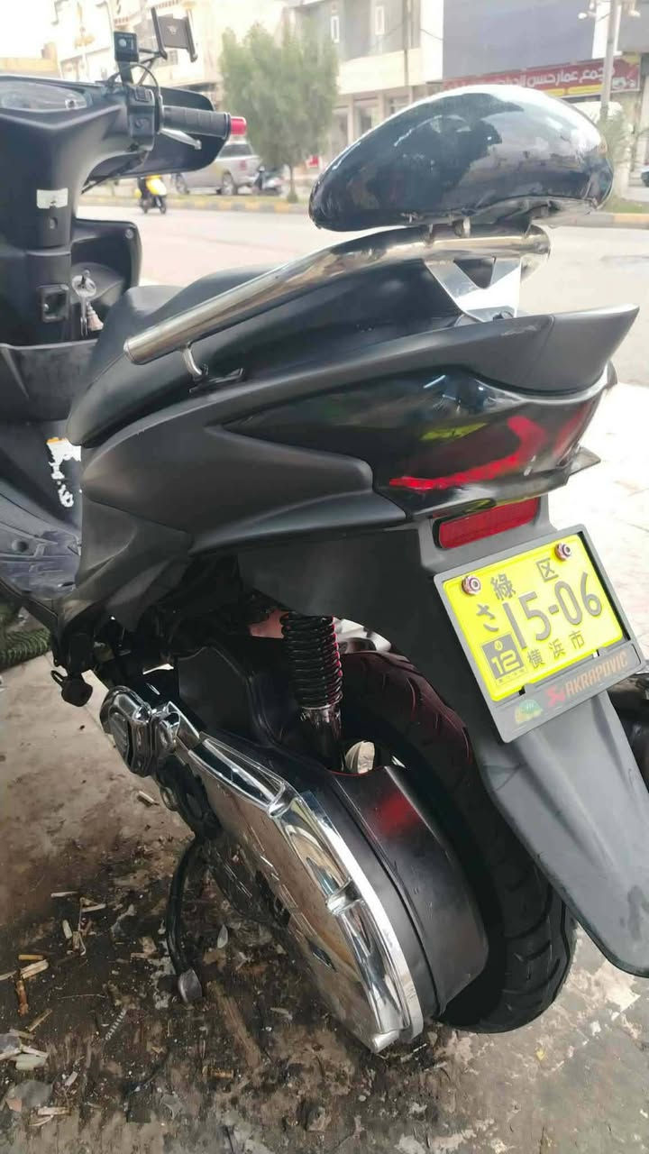 سلام عليكم دراجه ادرس ياباني نوزل حديث دراجه خير من الله دراجه ما متعوبه ونضيفه كدام عينك تجي تفحص وتقتنع
العنوان كوت الخاجيه *********** مامتواجد خاص 
السعر 875

معلومه الغراض لي بيها النجمه والتجوه والحماله مال مبايل مو وياها
