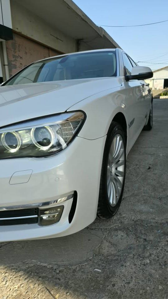 BMW 730 li 2014  •
•  6 سلندر
•  حجم محرك 30
•  ماشي  171 mil 
•  كوشن جلد 
•  كوشن كهربائي 
•  کوشن خزن
•  بــــصـــمــة
•  بردة شريكة
•  تبريد مركزي
•  شـــــاشــــة 
 •  كـــامـيـــرة 
•  حــســــــاس
•  ويـل شريكـة
•  داخلي لون بيجي
•  سيارة بدون صبغ
•  2 سويج  كونترول
•  محرك و كير و تحويل و غرامة بشرط
•  رقم دهوک
•  سعر 21.500$ 
***********📞 زاخو, دهوك
