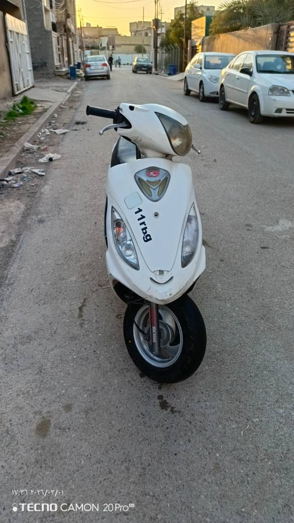 السلام عليكم 
كامكو نوزل للبيع أو المراوس الدراجه نكره سلف بأي وقت ما نقصها شي الكفرات ختم واحد ويه المكينه كهربائياتها شغاله 
مكاني بالغزاليه بالهياكل
سعرها 400 وفيها مجال 
رقمي *********** بغداد, العراق
